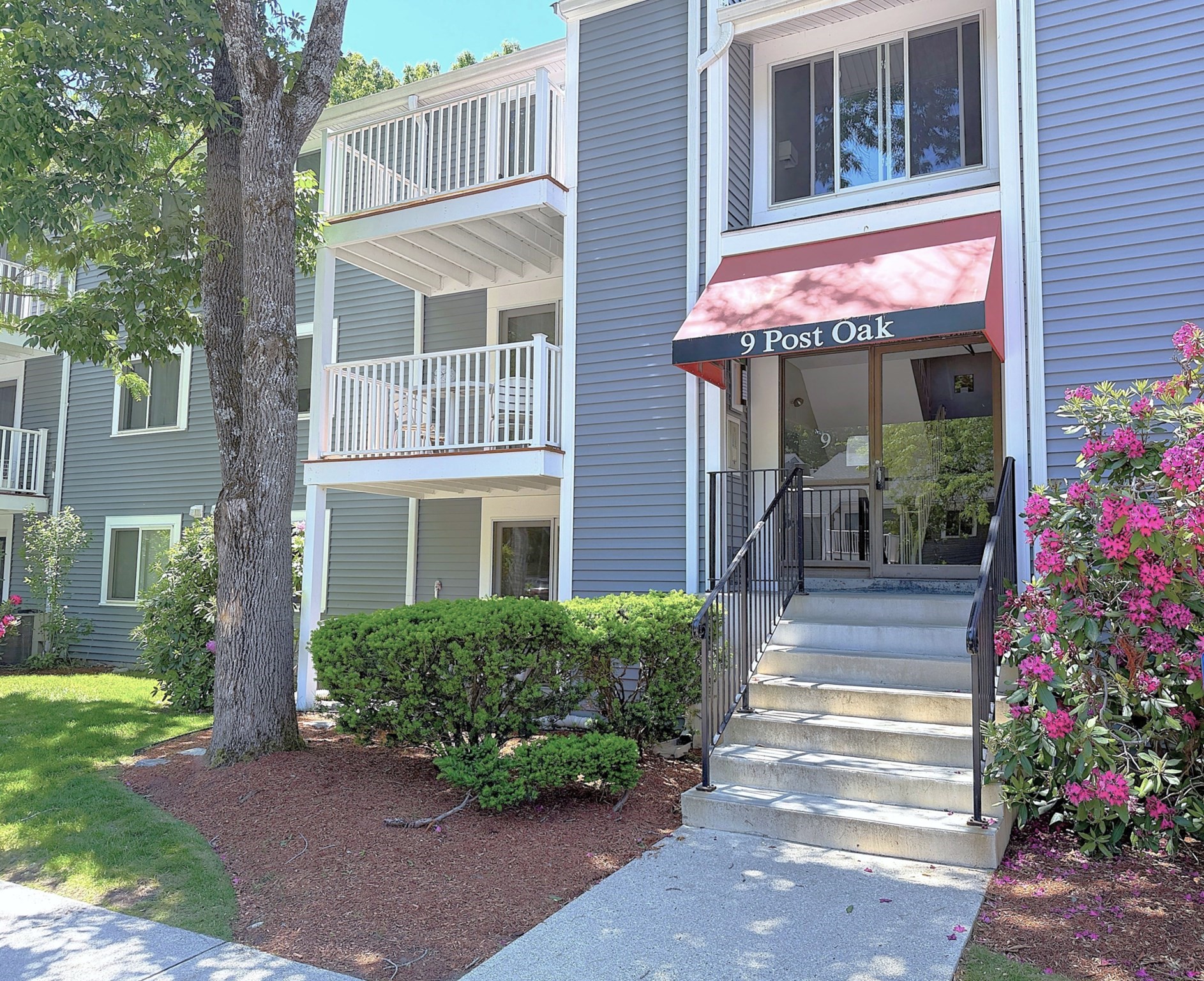 9 Post Oak Ln Unit 17, Natick, MA 01760
