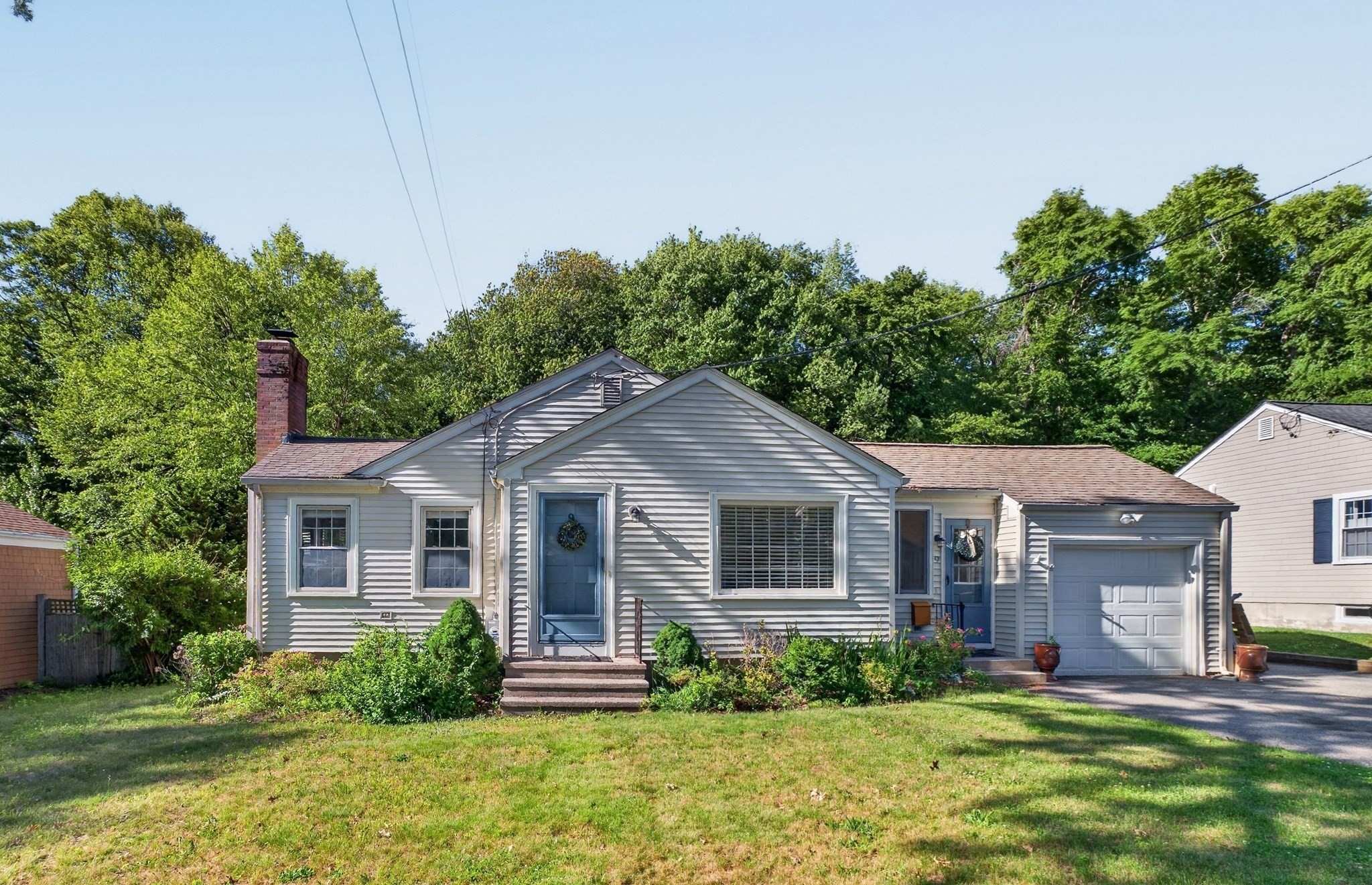 9 Milton Rd, Barrington, RI 02806