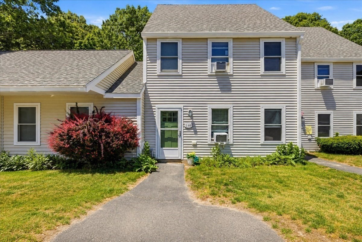 47 Old Colony Ln Unit 240, Marshfield, MA 02050
