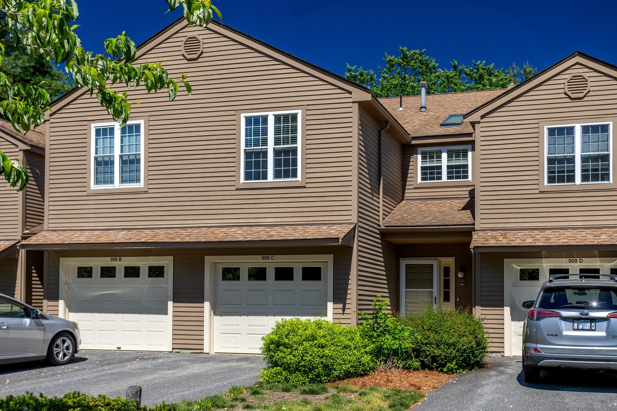 909 Ridgefield Cir Unit 909C, Clinton, MA 01510