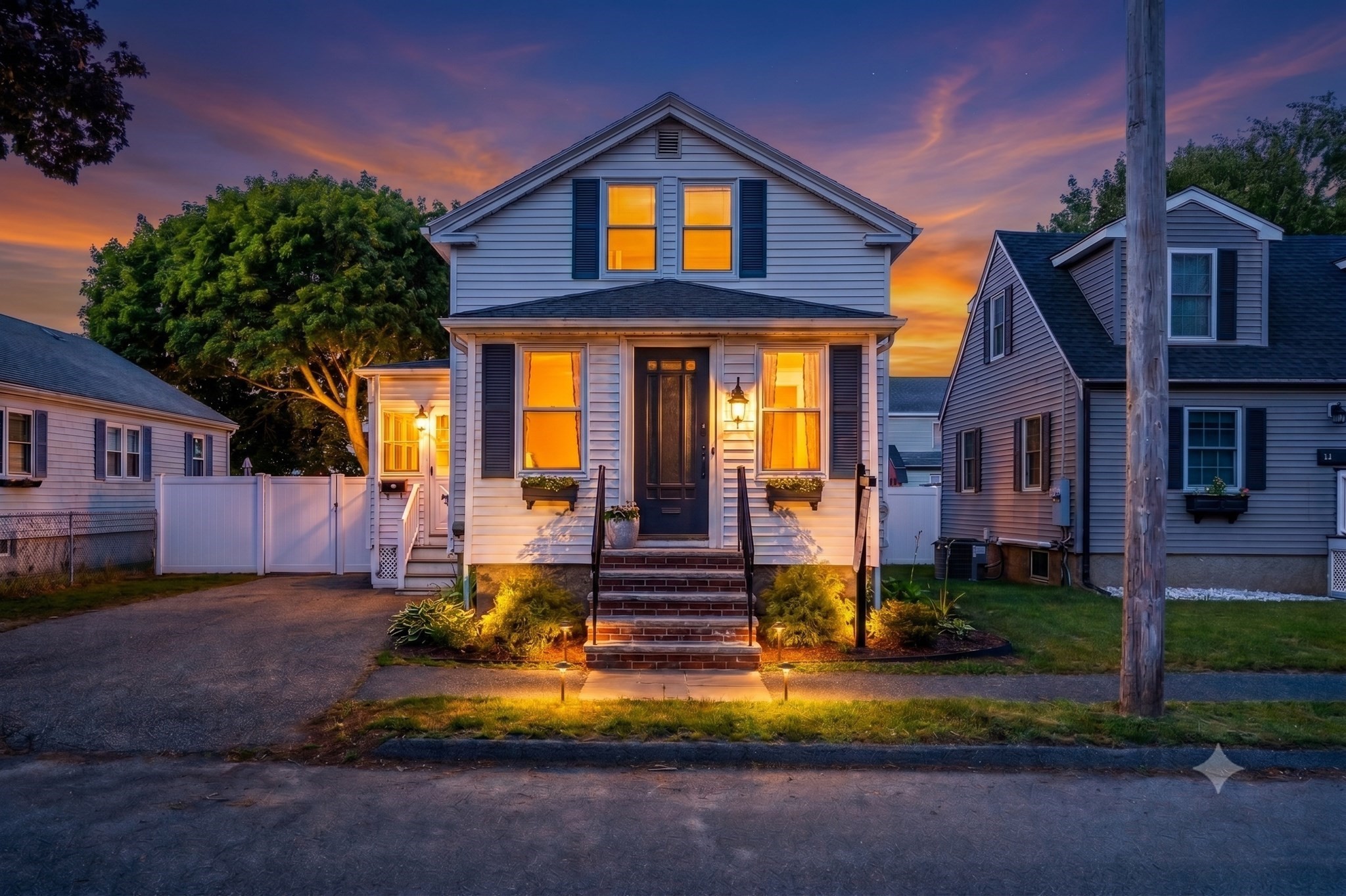 12 Johnson Ave, Peabody, MA 01960