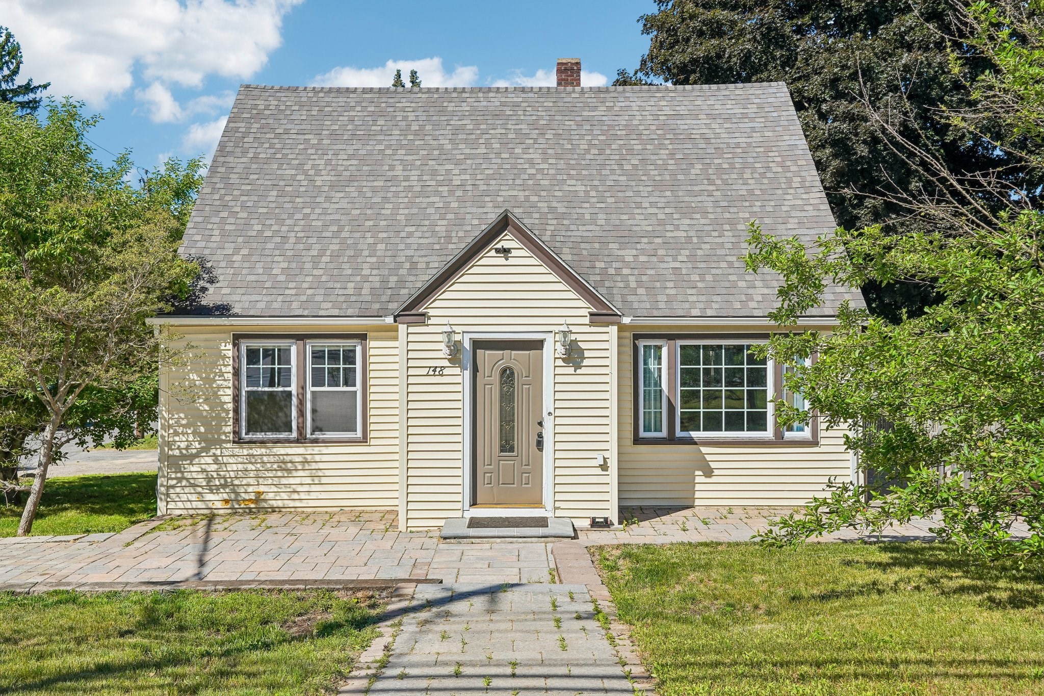 148 South Quinsigamond Ave, Shrewsbury, MA 01545