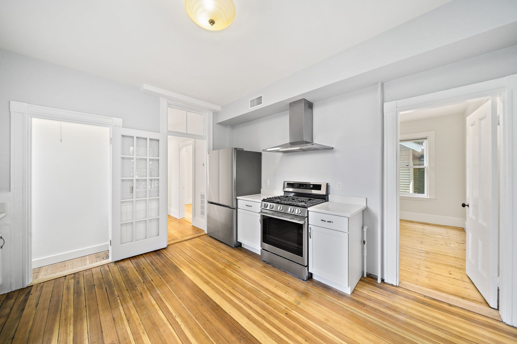98 Boylston St Unit 2, Brookline, MA 02445