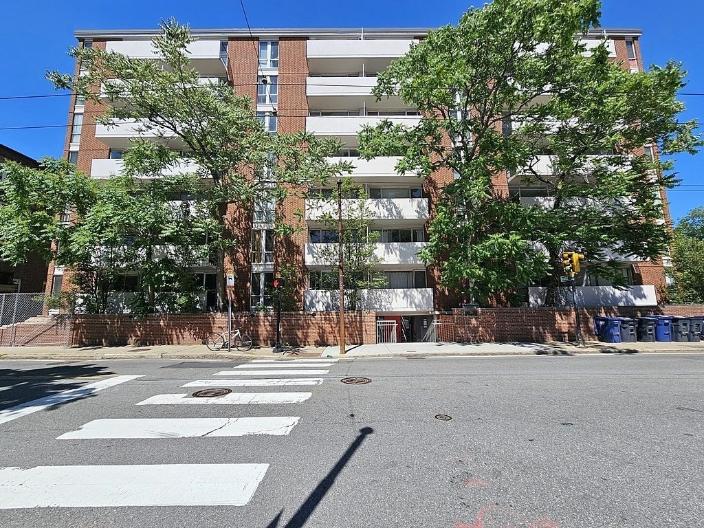 29 Concord Ave Unit 614, Cambridge, MA 02138