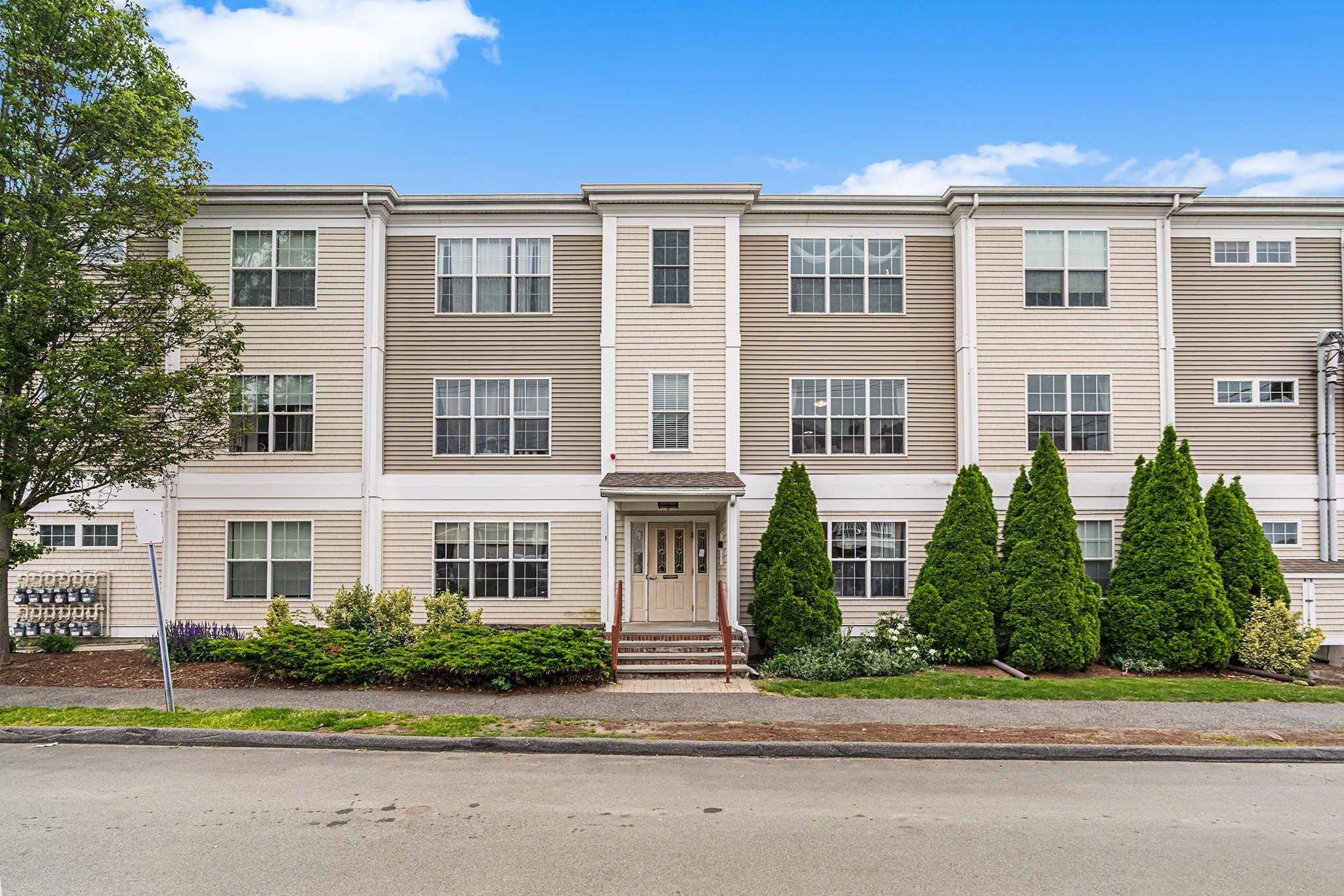 16 Margin St Unit 5, Lynn, MA 01905