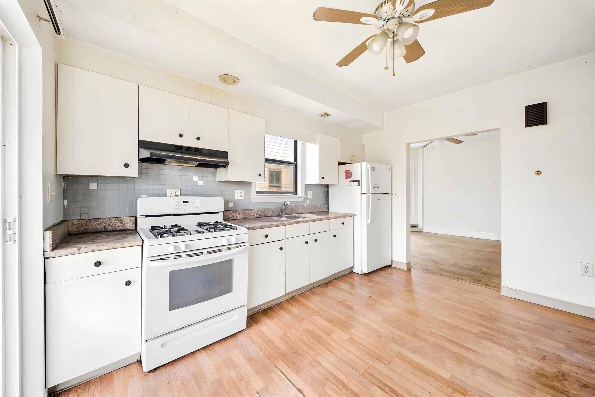 32 Irwin St, Winthrop, MA 02152 - Image 16