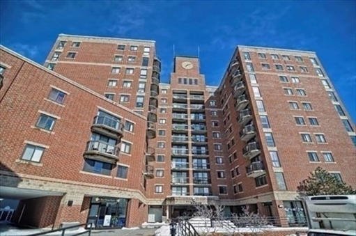 15 N Beacon St, Apt 1004