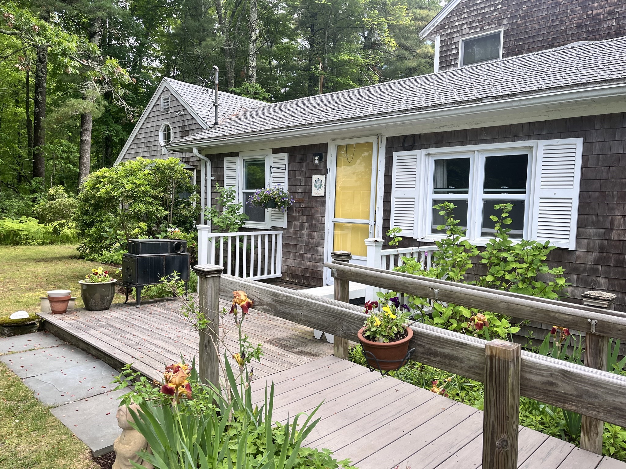 11 Bowman Road, Mattapoisett, MA 02739