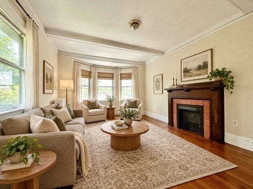 206 Sumner St, Apt 6