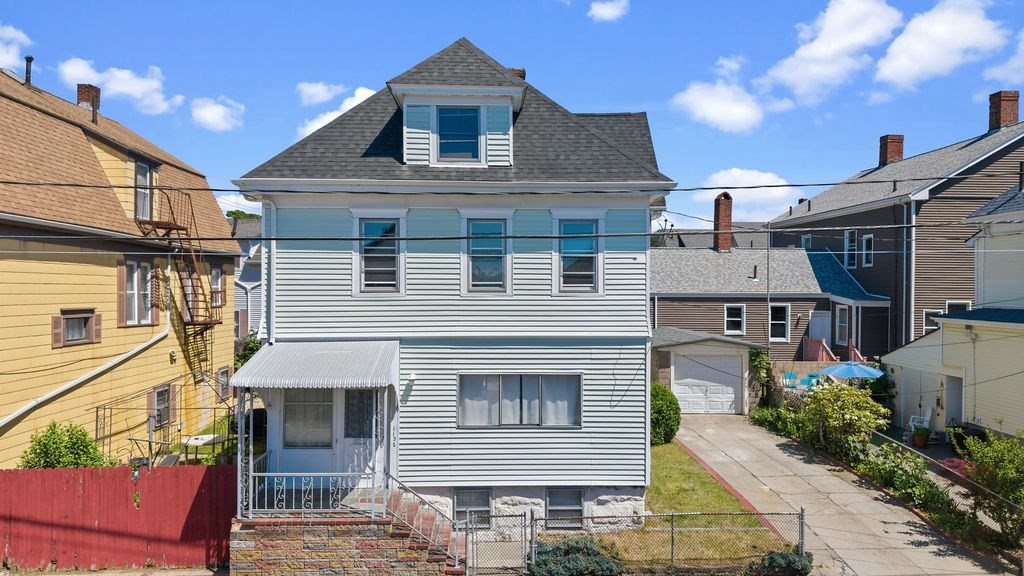 195 Grinnell St, New Bedford, MA 02740