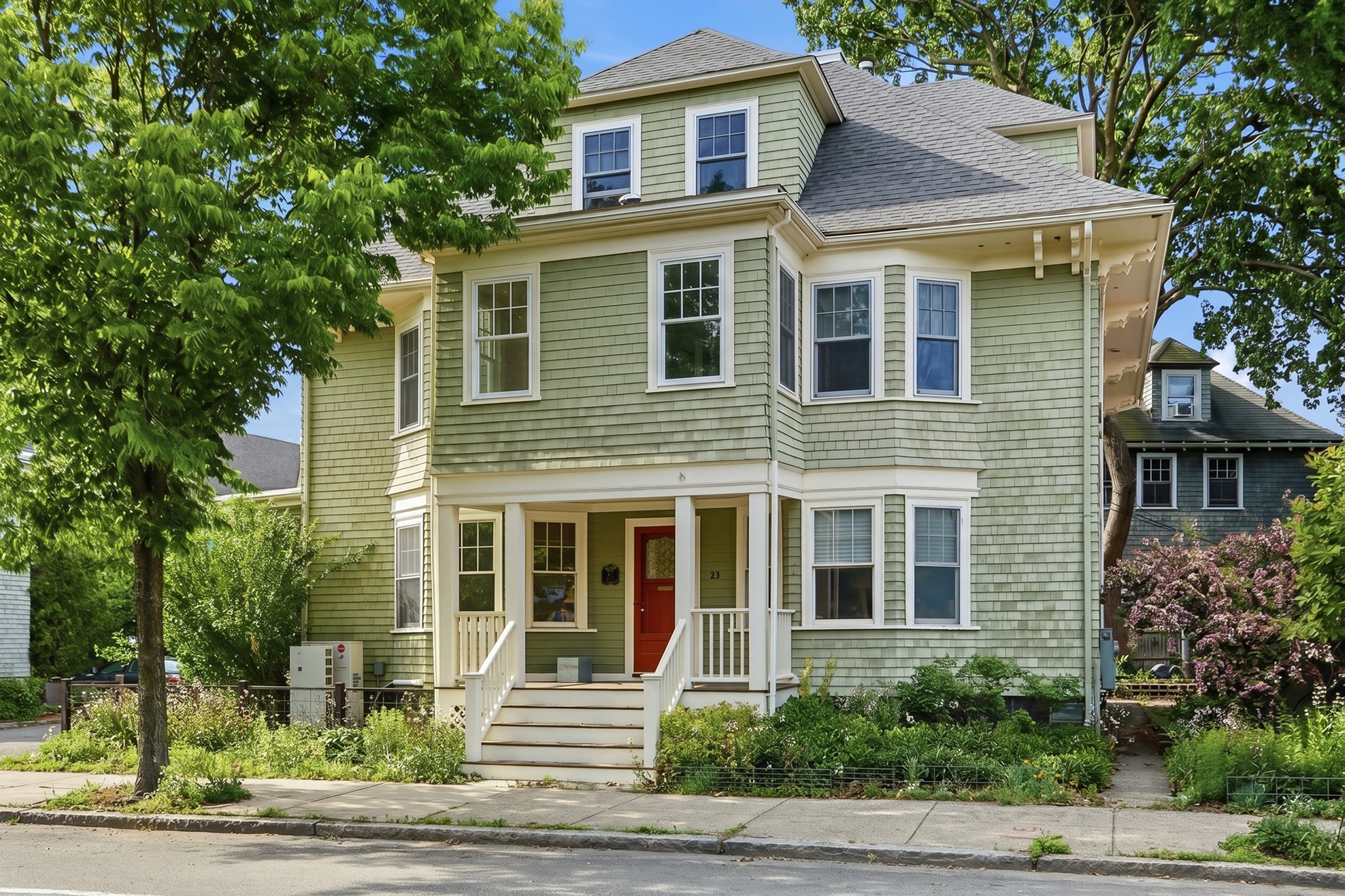 23 Rindge Ave Unit 1, Cambridge, MA 01240