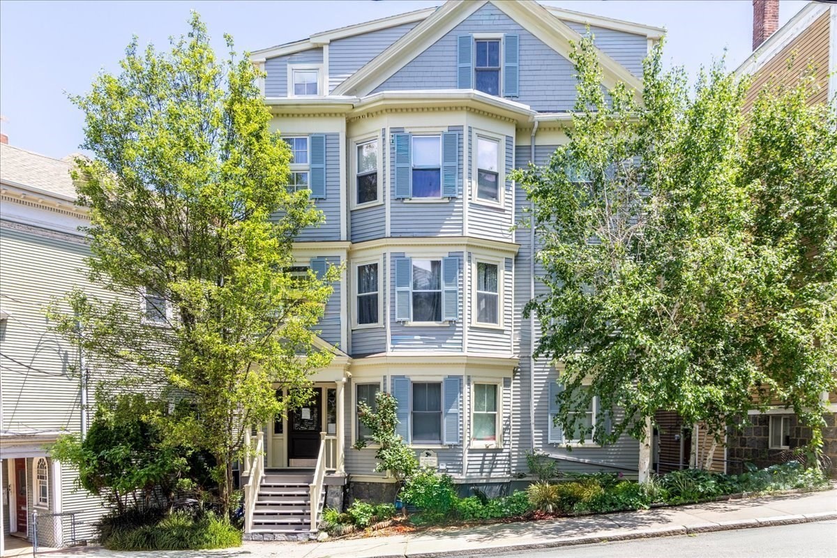 142 Calumet Street, Mission Hill, Boston, MA 02120