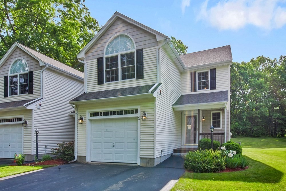 53 Lancaster Rd Unit 5, Clinton, MA 01510