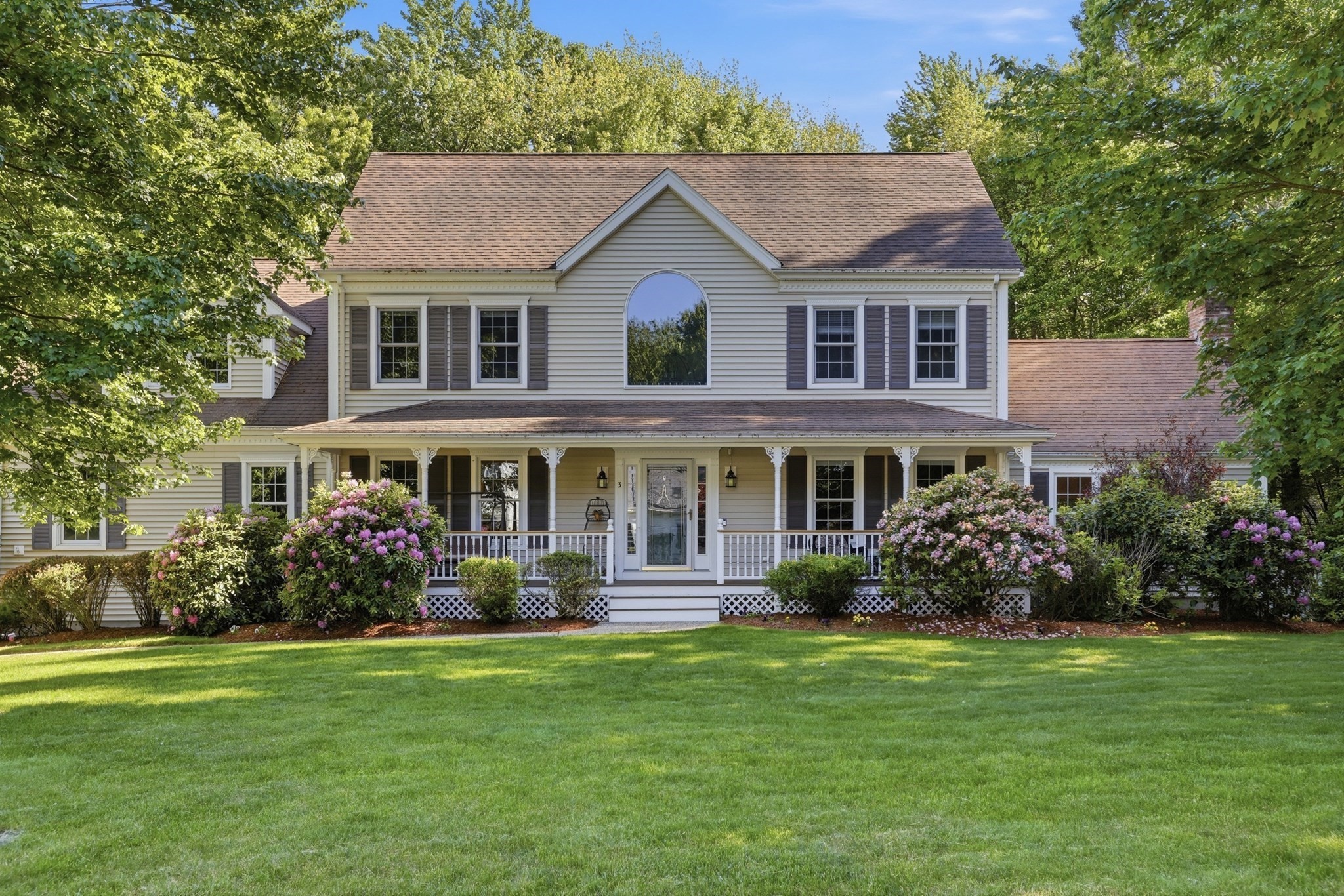 3 Stable Way, Medway, MA 02053