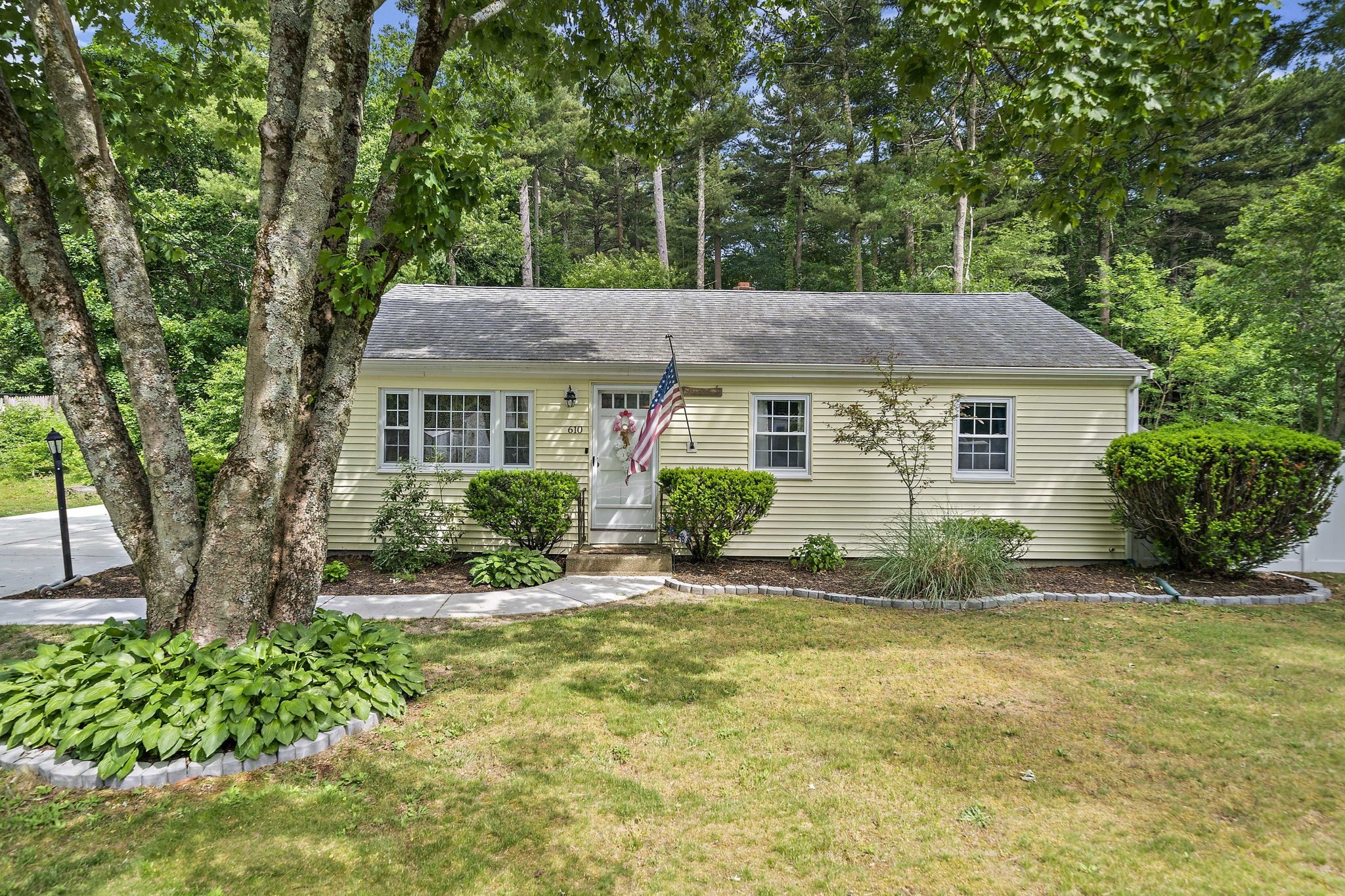 610 Center St, Pembroke, MA 02359