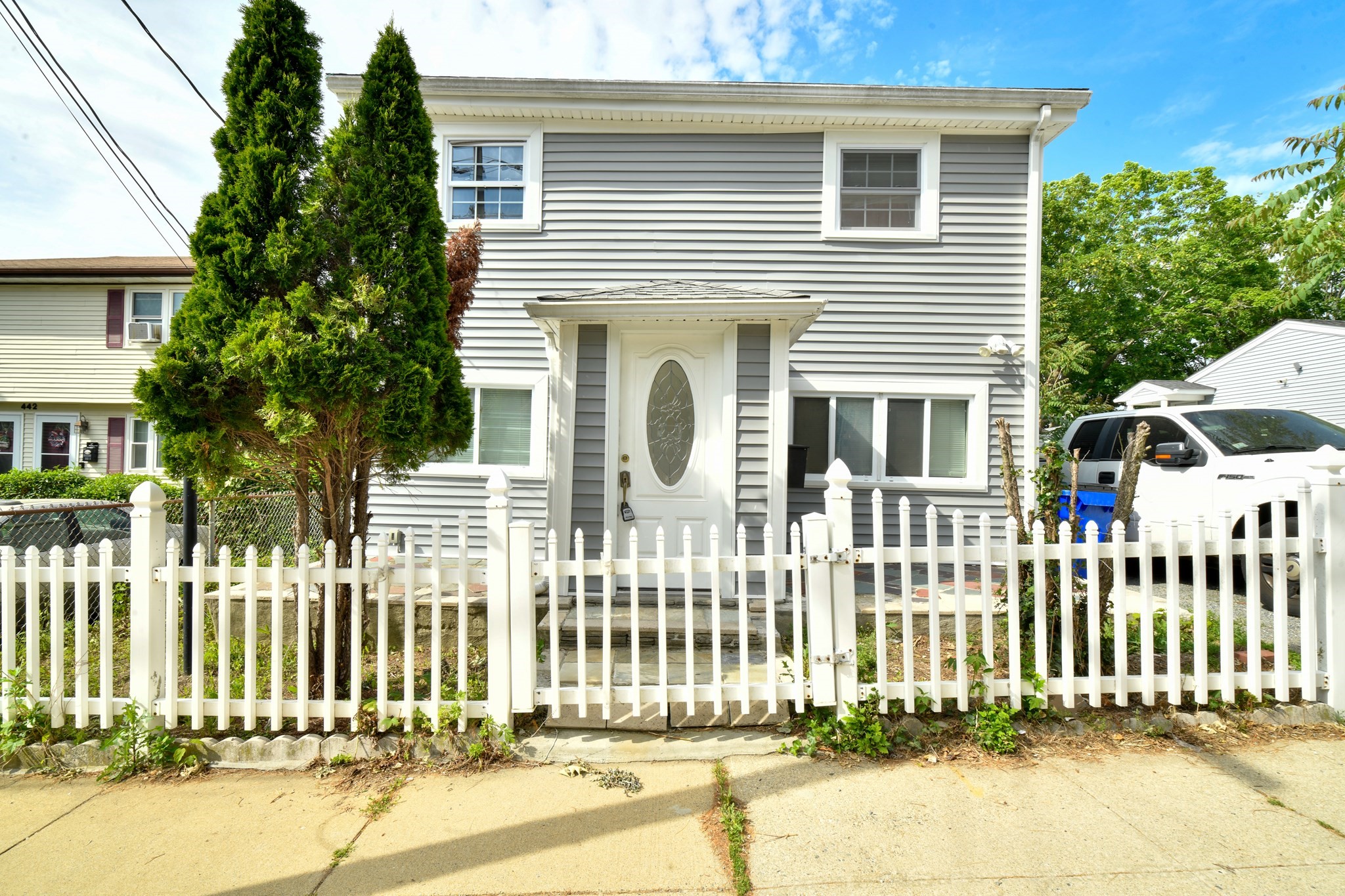 452 Tecumseh St, Fall River, MA 02721