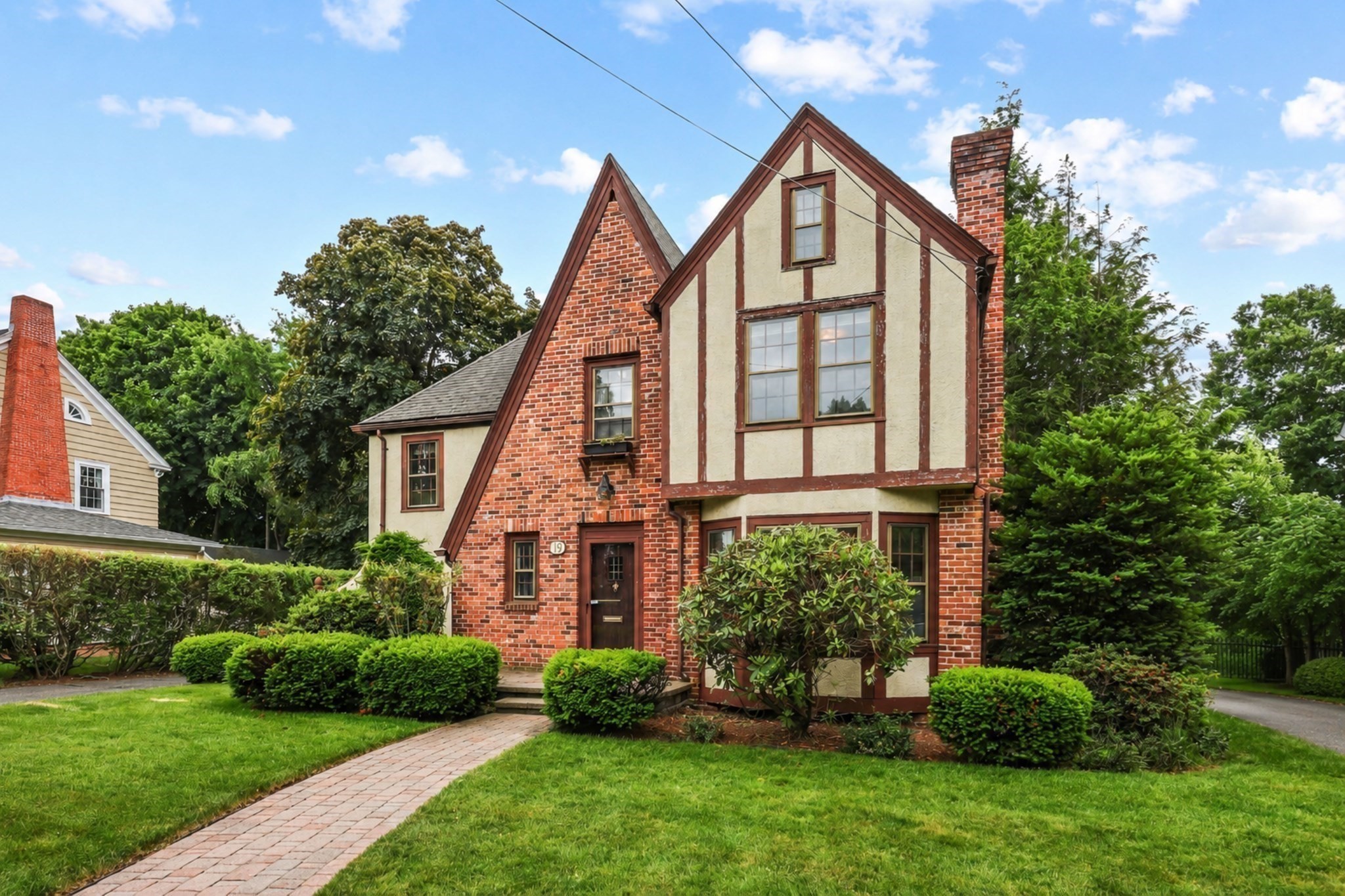 19 Harwich Road, Longmeadow, MA 01106