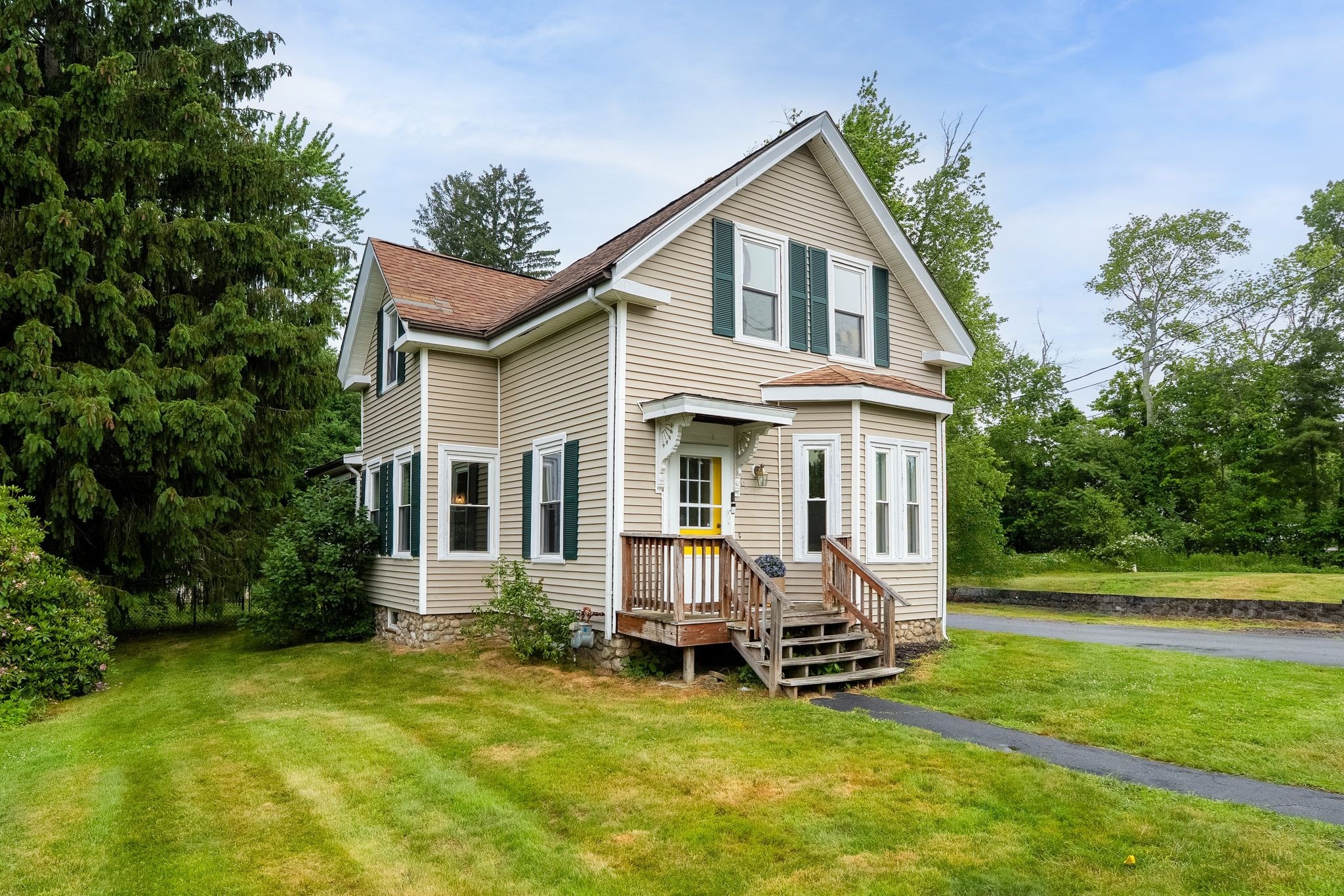 62 Old Bedford Road, East Bridgewater, MA 02333
