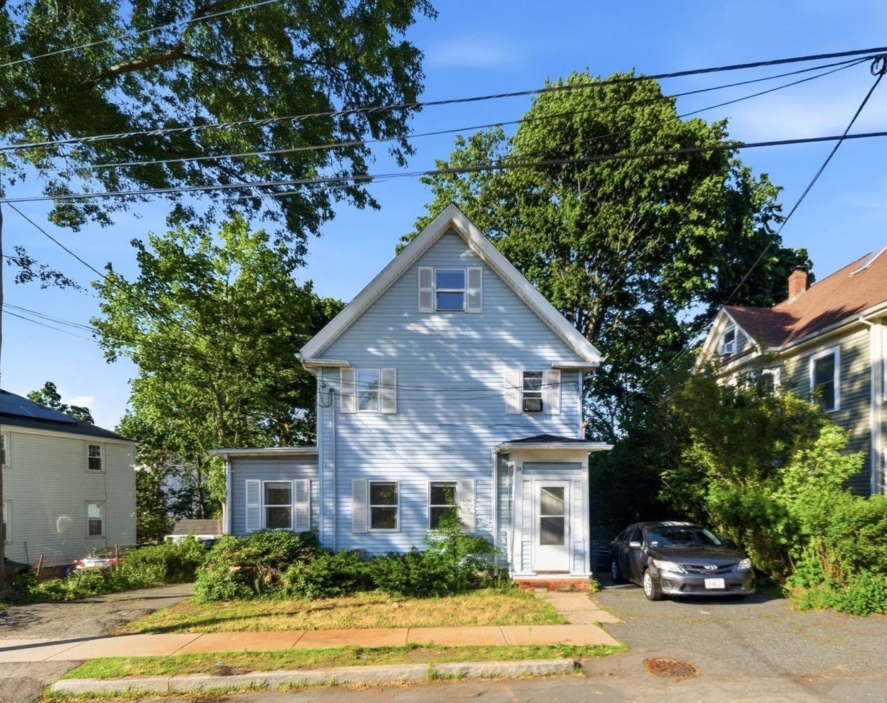 14 Moore St, Quincy, MA 02169