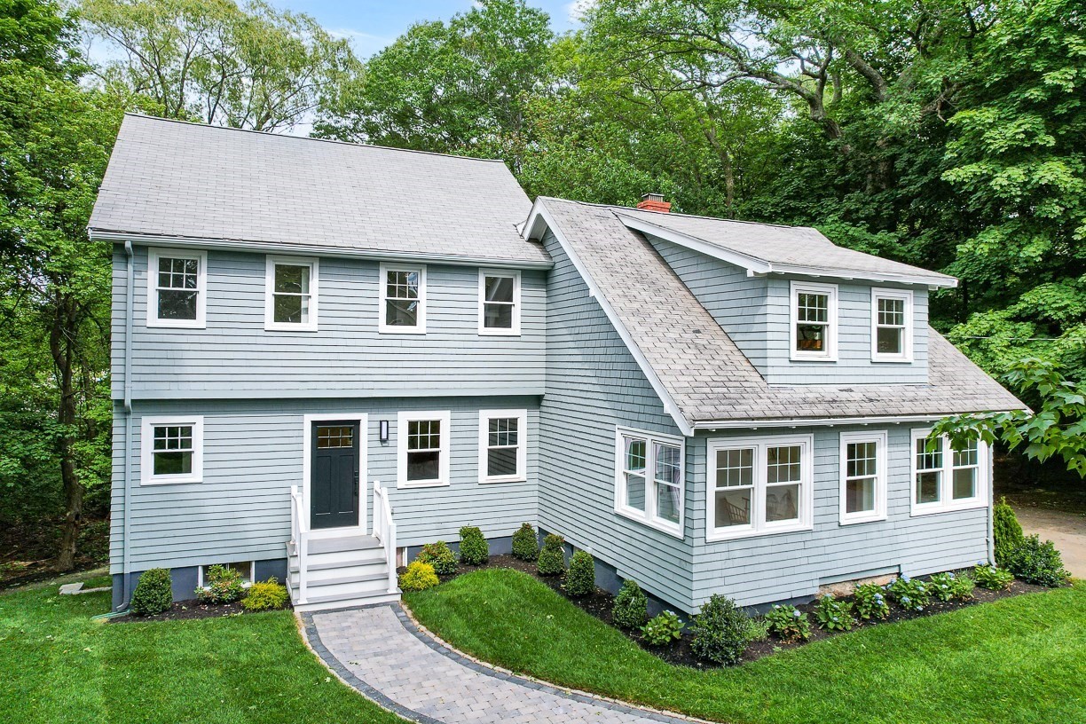9 Brookside Place, Winchester, MA 01890