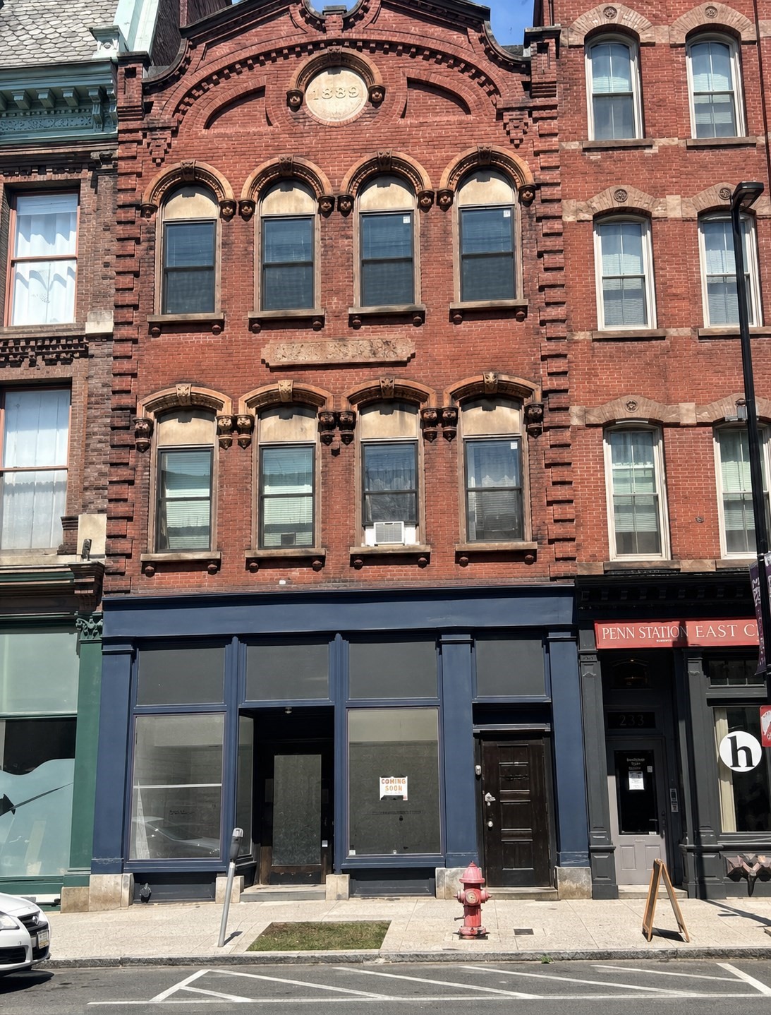 181 High St, Holyoke, MA 01040