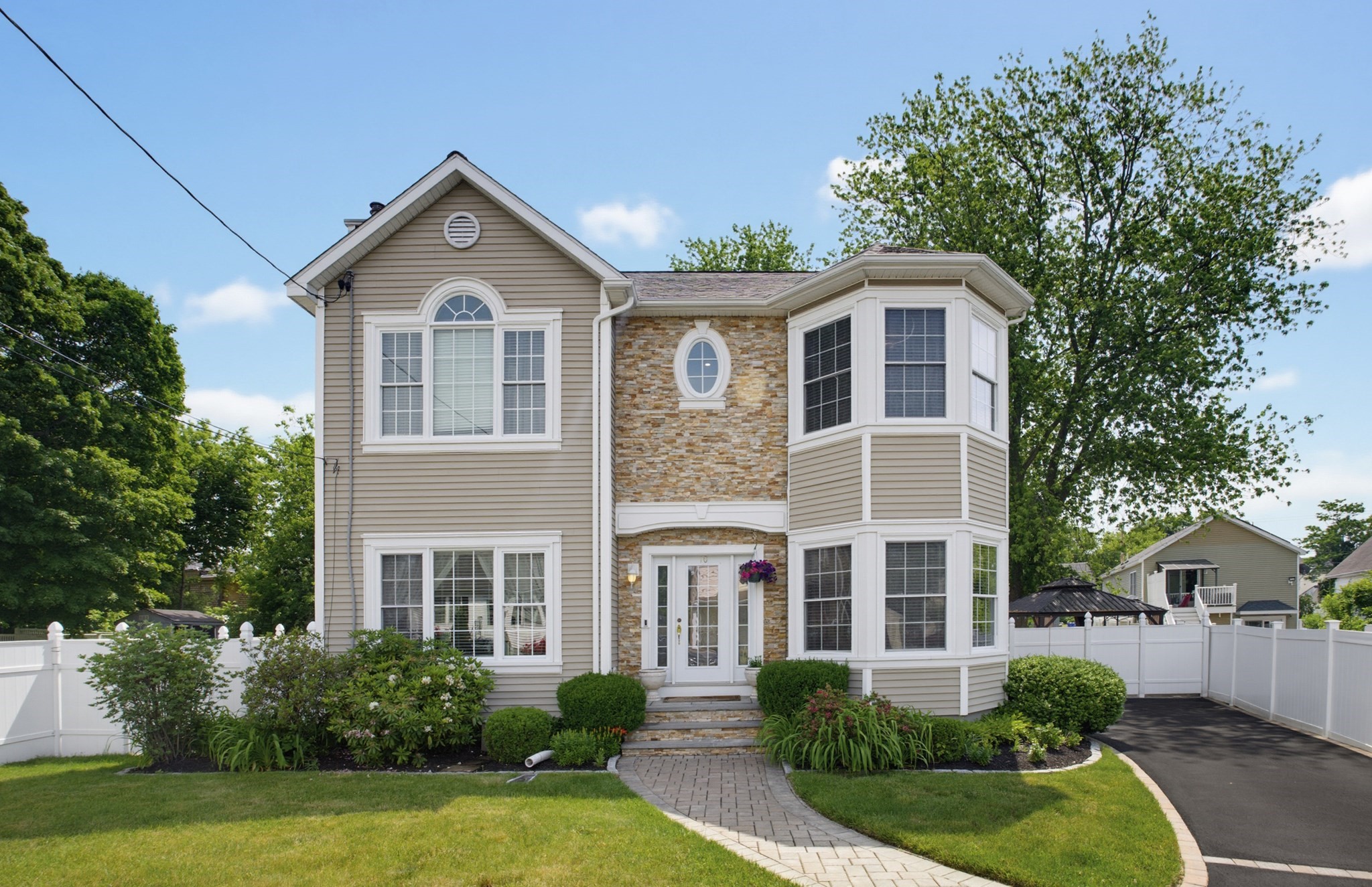 10 Mayhew Slip, Milford, MA 01757