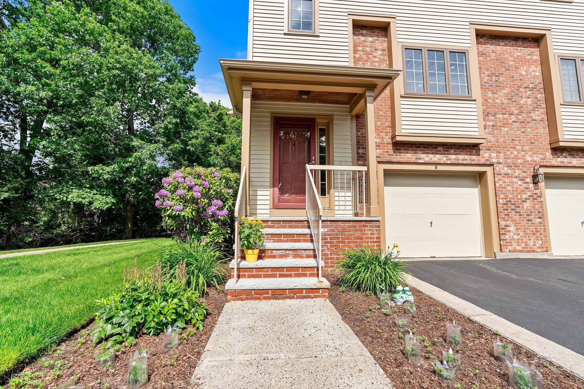 121 Revere St Unit M, Canton, MA 02021