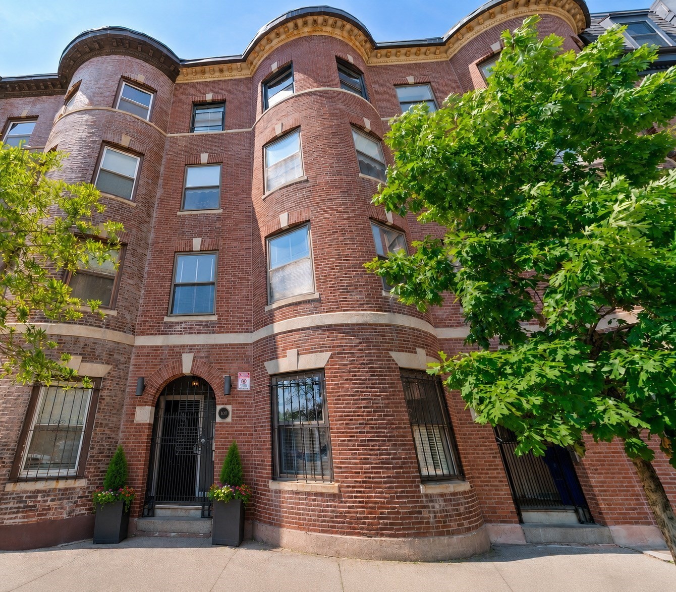 881 Harrison Ave Unit 1, Roxbury, Boston, MA 02118