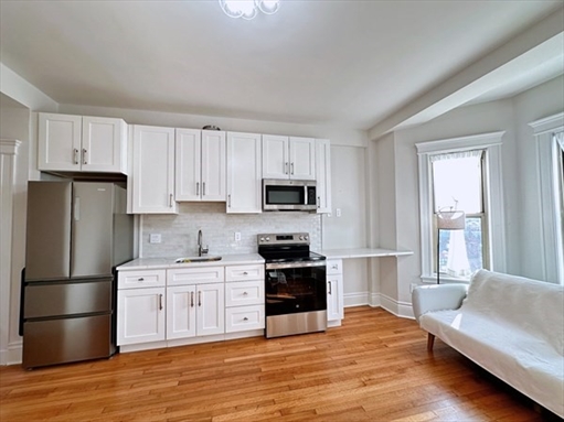 270 Huntington Ave, Apt 706