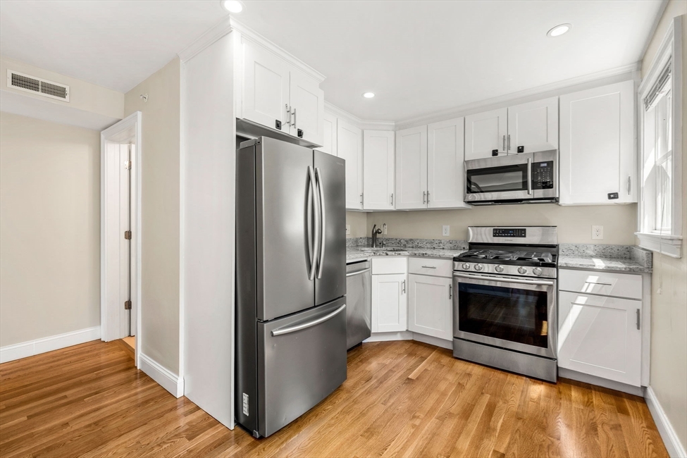 11 8th, Cambridge, MA Image 14