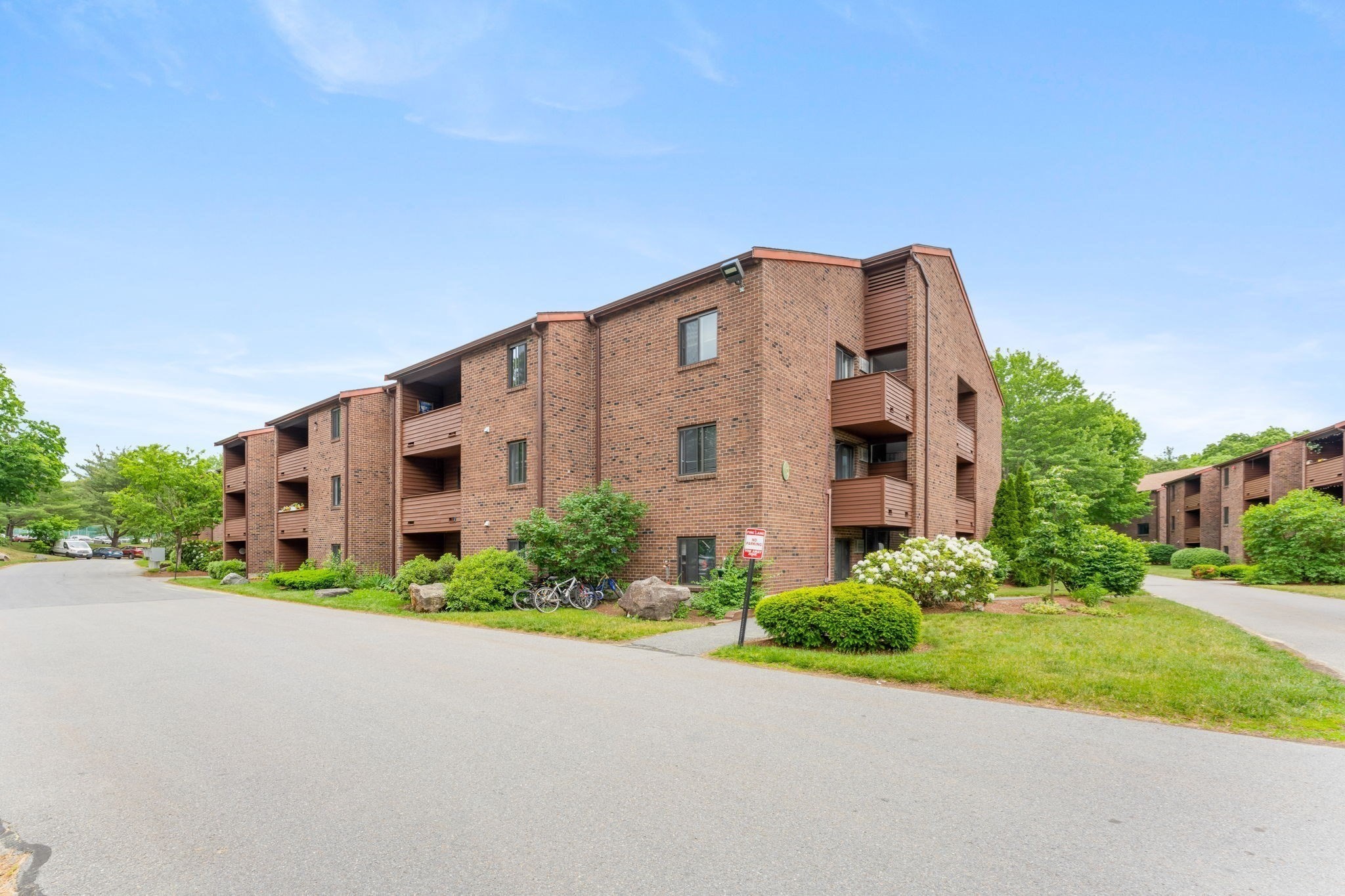 15 Davis Rd Unit B1, Acton, MA 01720