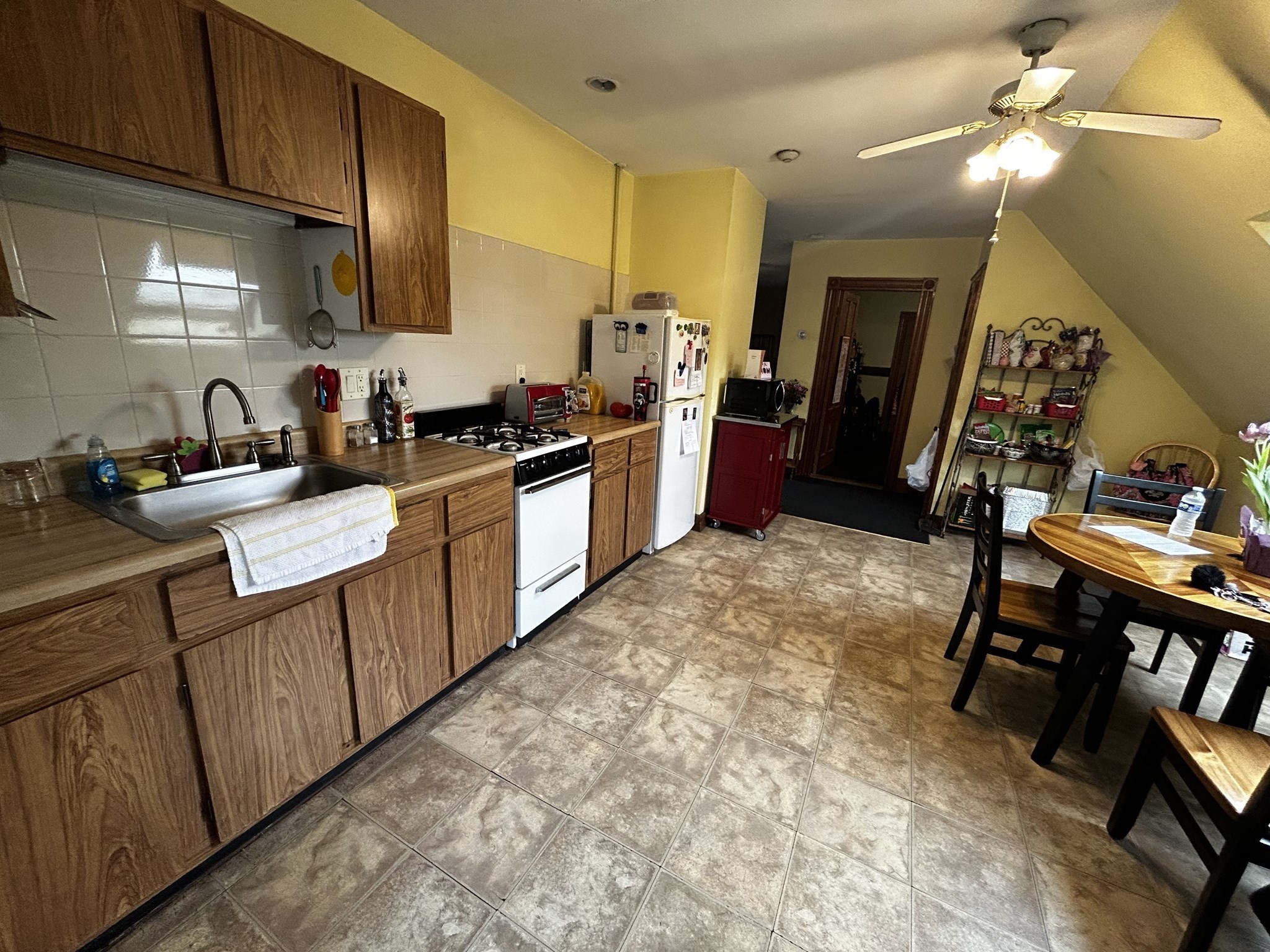 40 Cottage St, Leominster, MA 01453 - Image 26