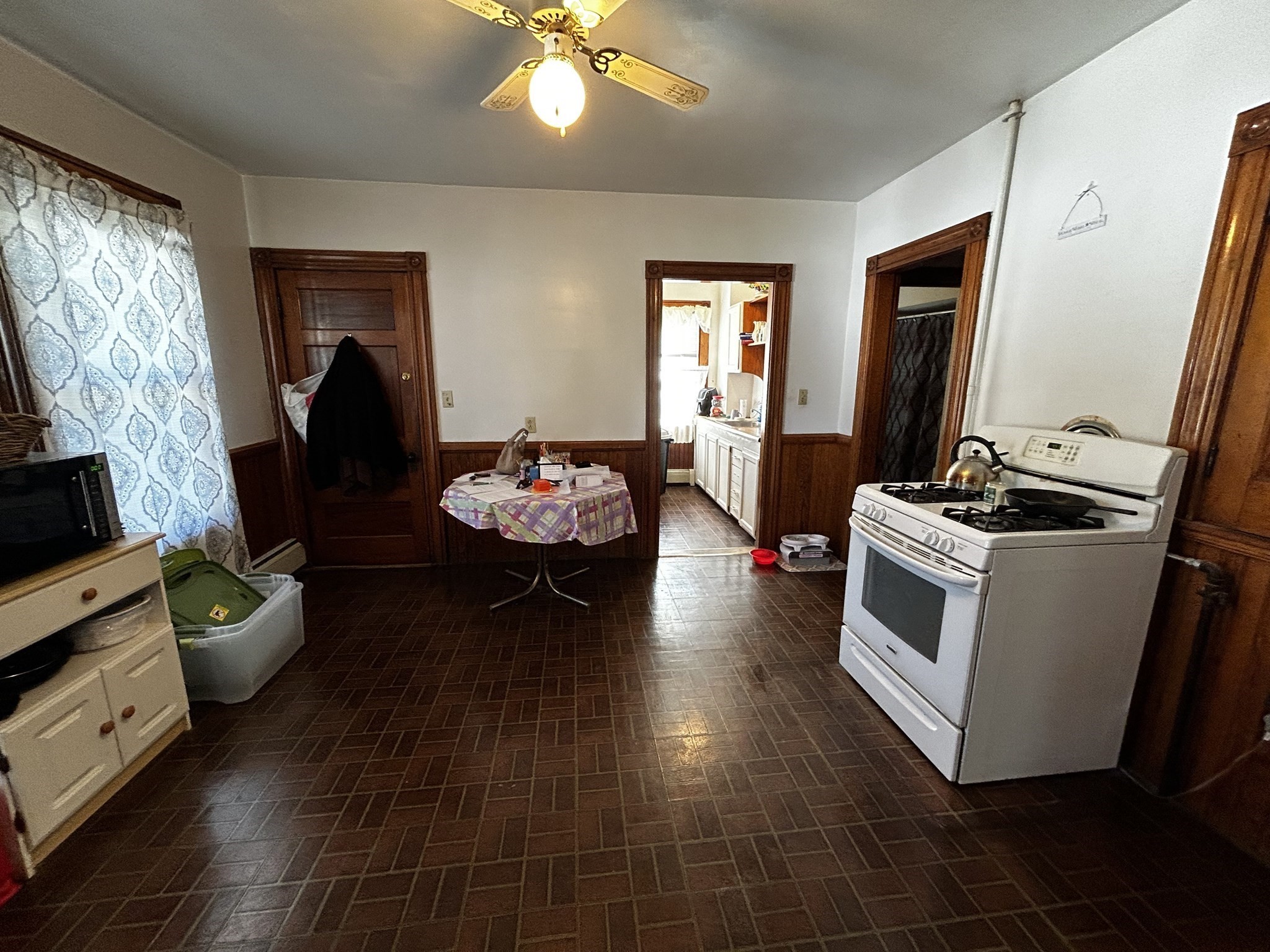 40 Cottage St, Leominster, MA 01453 - Image 33