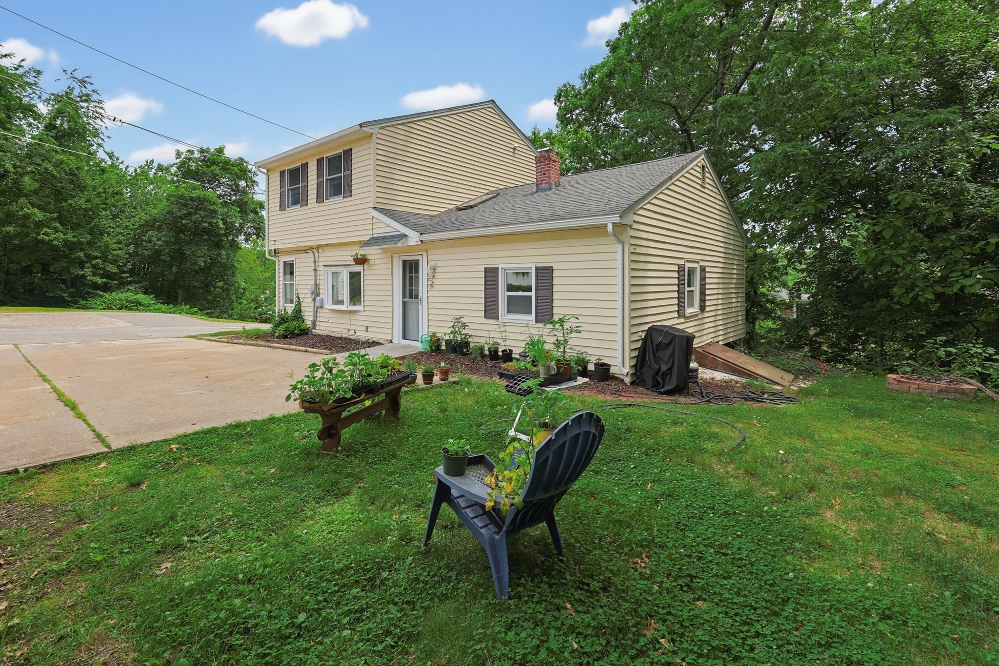 11 3rd Ave, Chelmsford, MA 01863