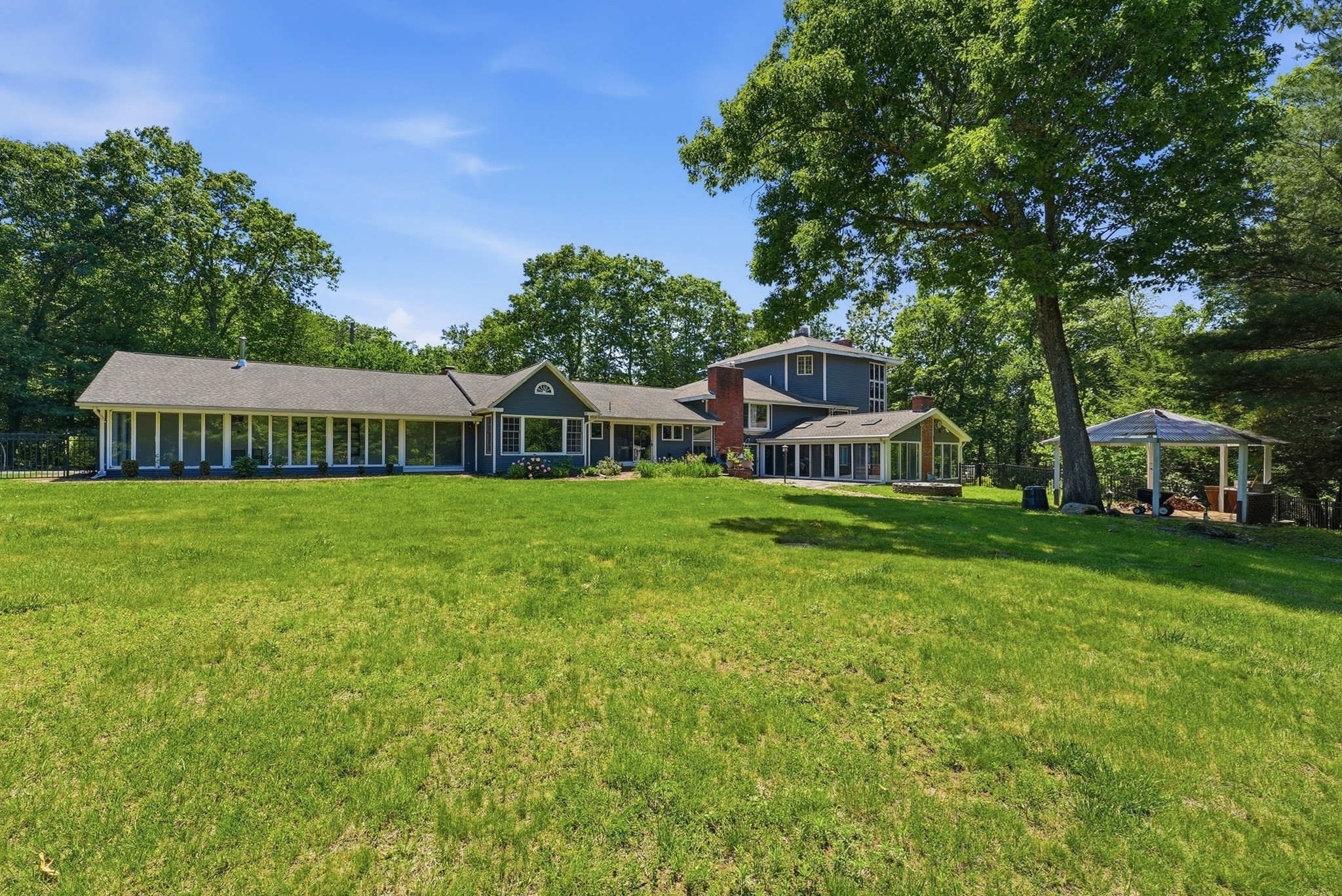 15 Woodhill Rd, Monson, MA 01057