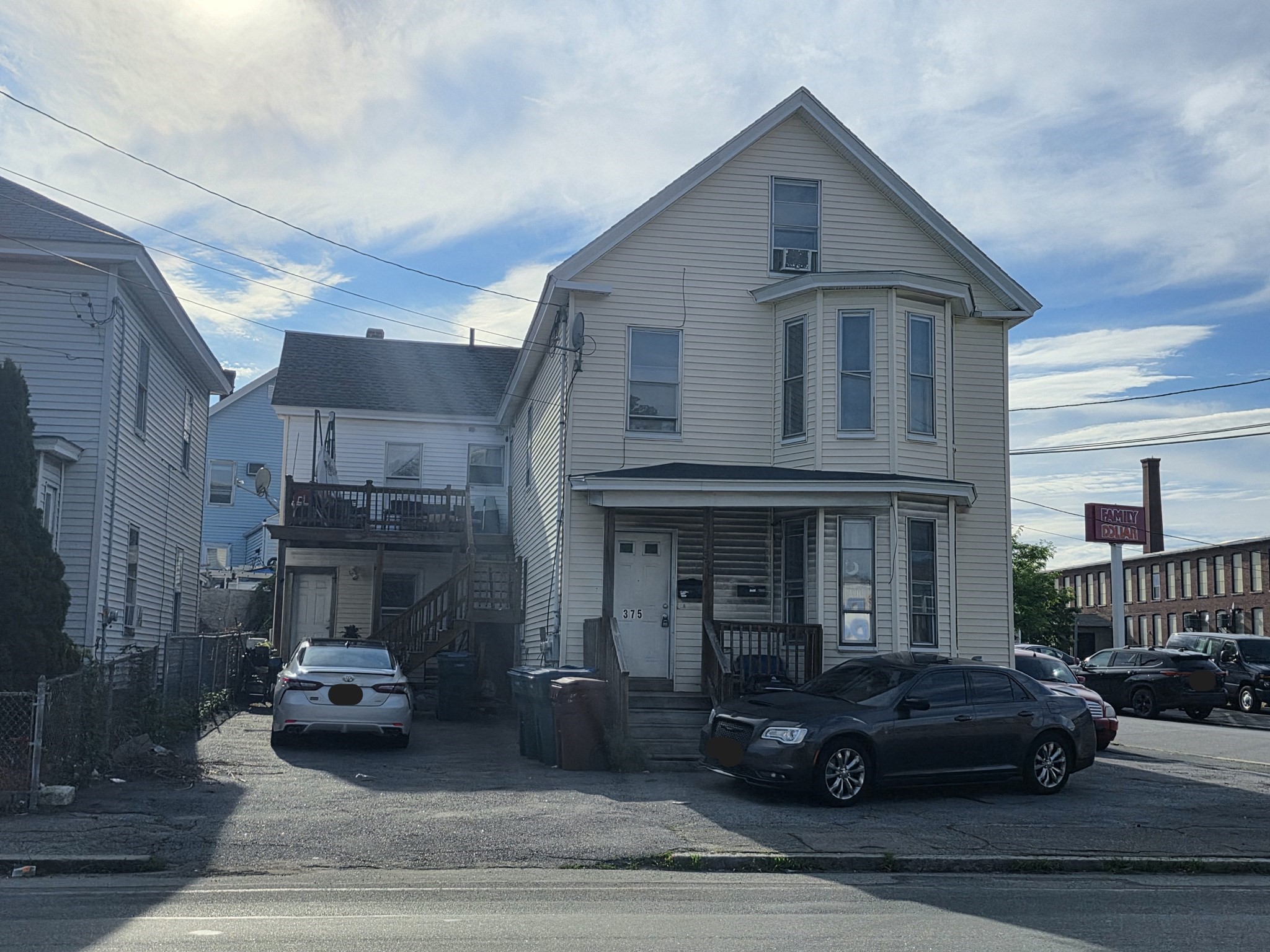 375 Chelmsford St, Lowell, MA 01851