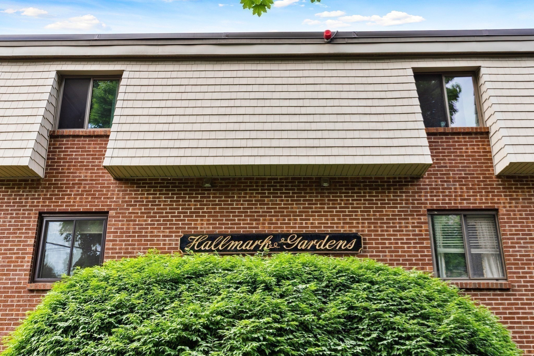 5 Hallmark Gardens Unit 12, Burlington, MA 01803 - Image 20
