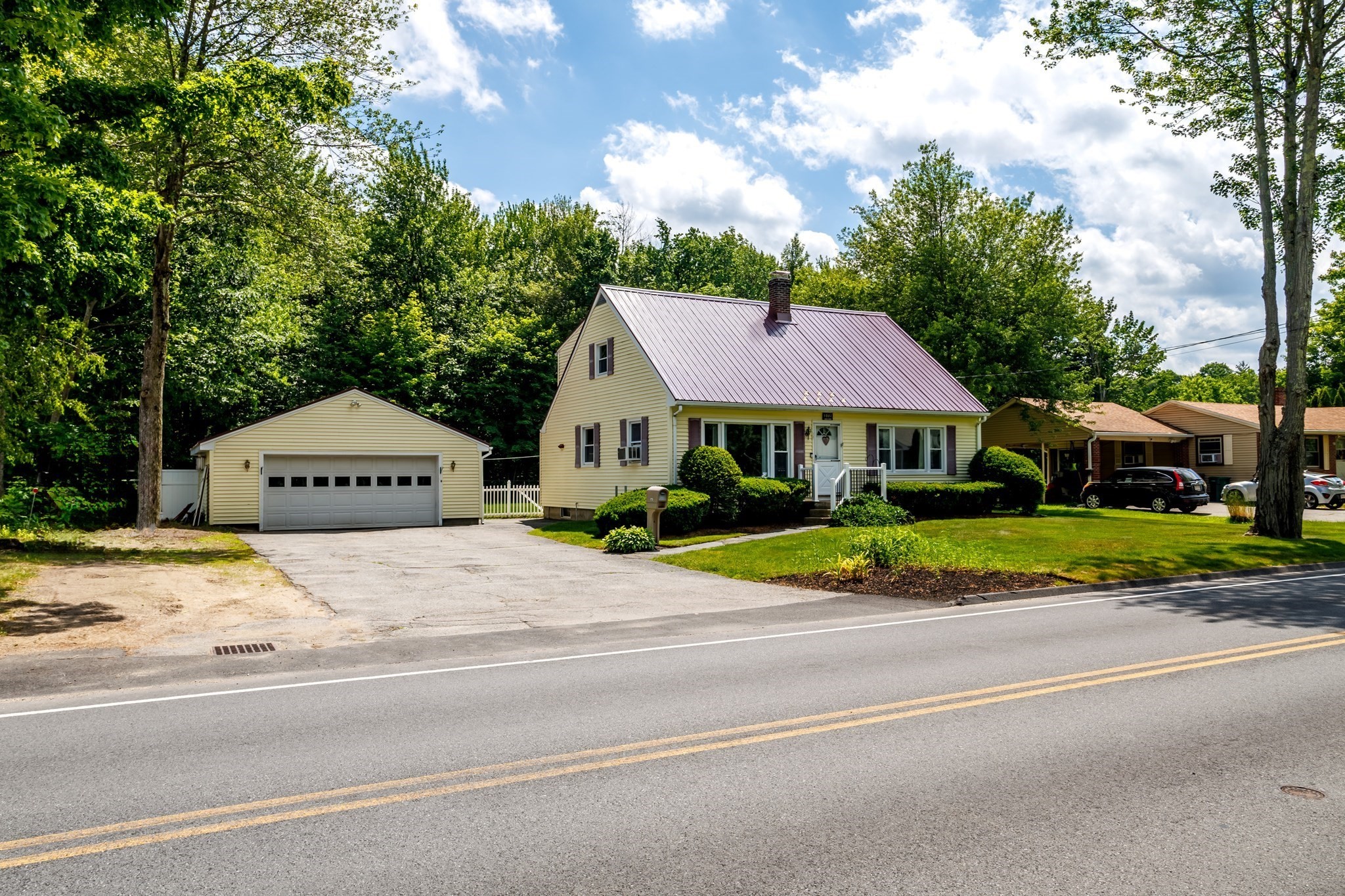 372 Franklin Rd, Fitchburg, MA 01420
