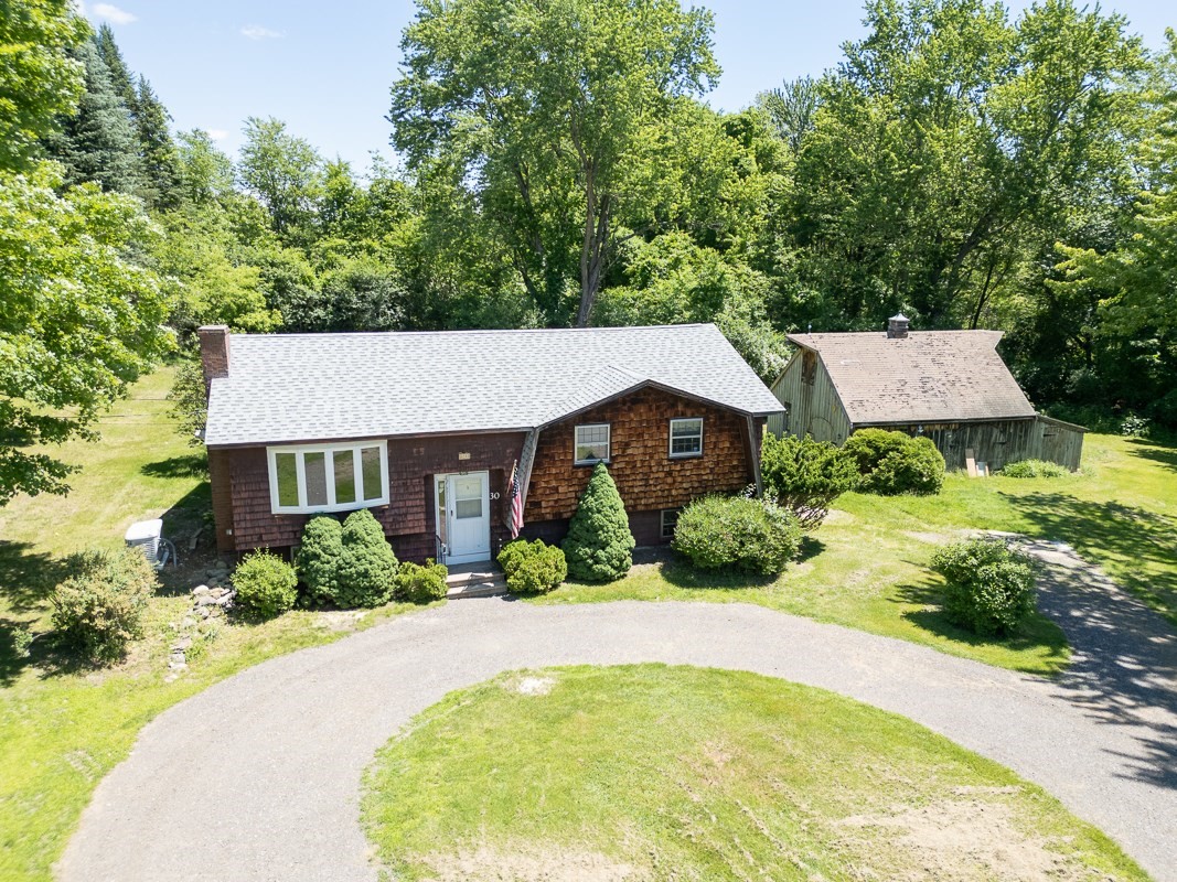 30 Mason St, Pepperell, MA 01463