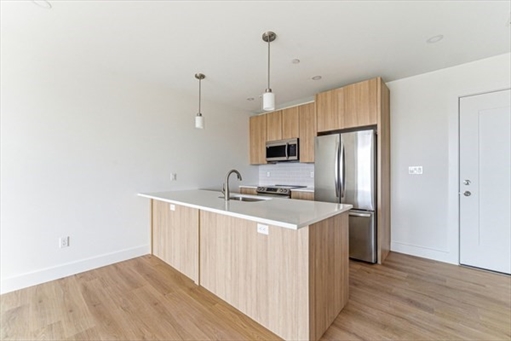 1035 Commonwealth Ave, Apt 301