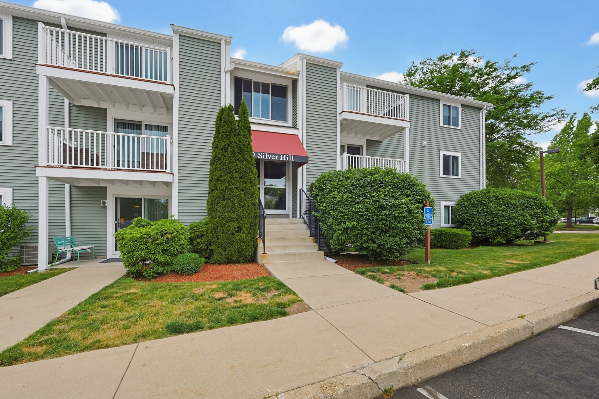 9 Silver Hill Lane Unit 19, Natick, MA 01760