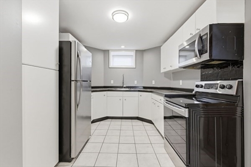 82 Blake st, Apt B