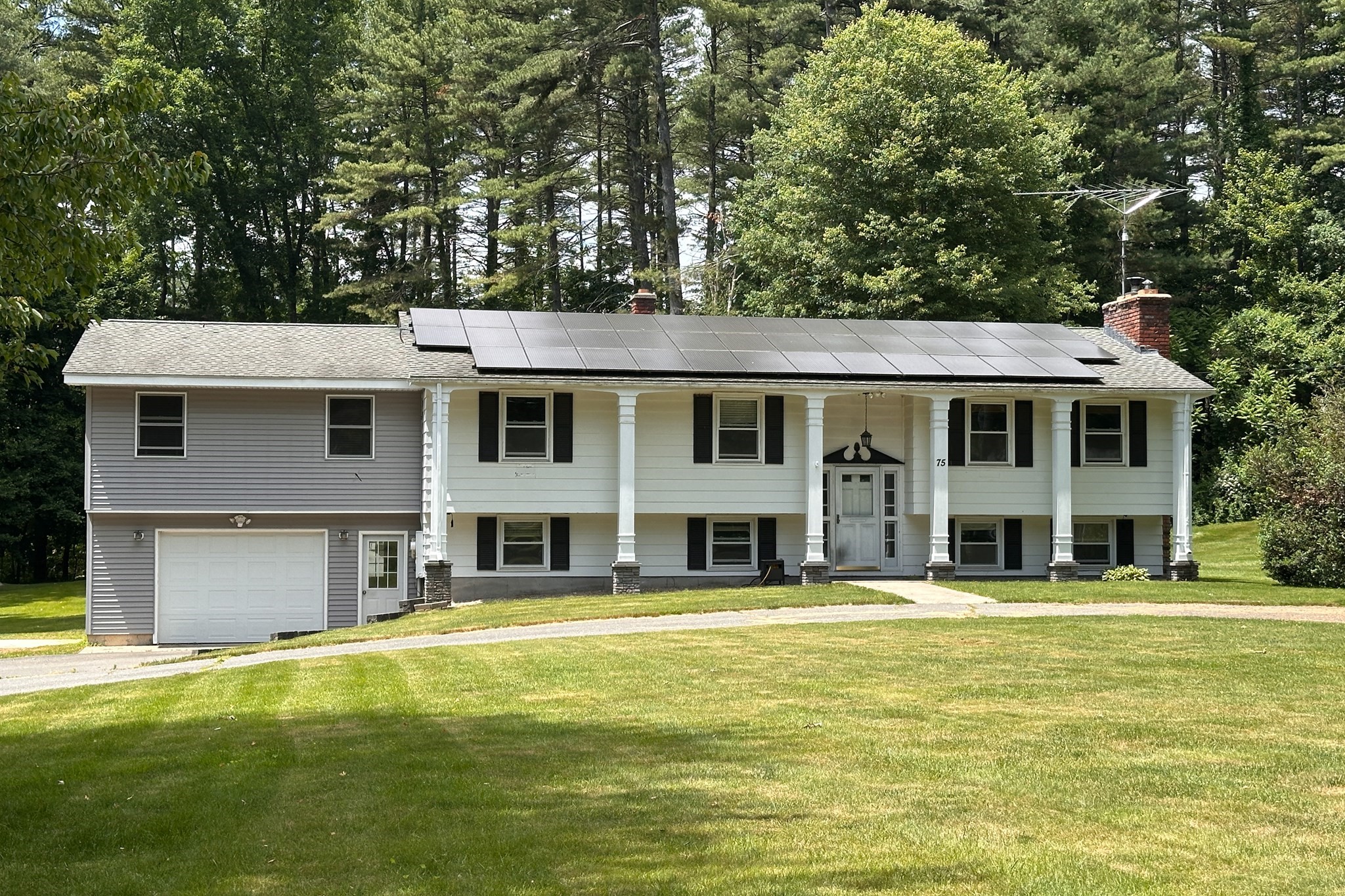 75 Bridle Road, Ludlow, MA 01056