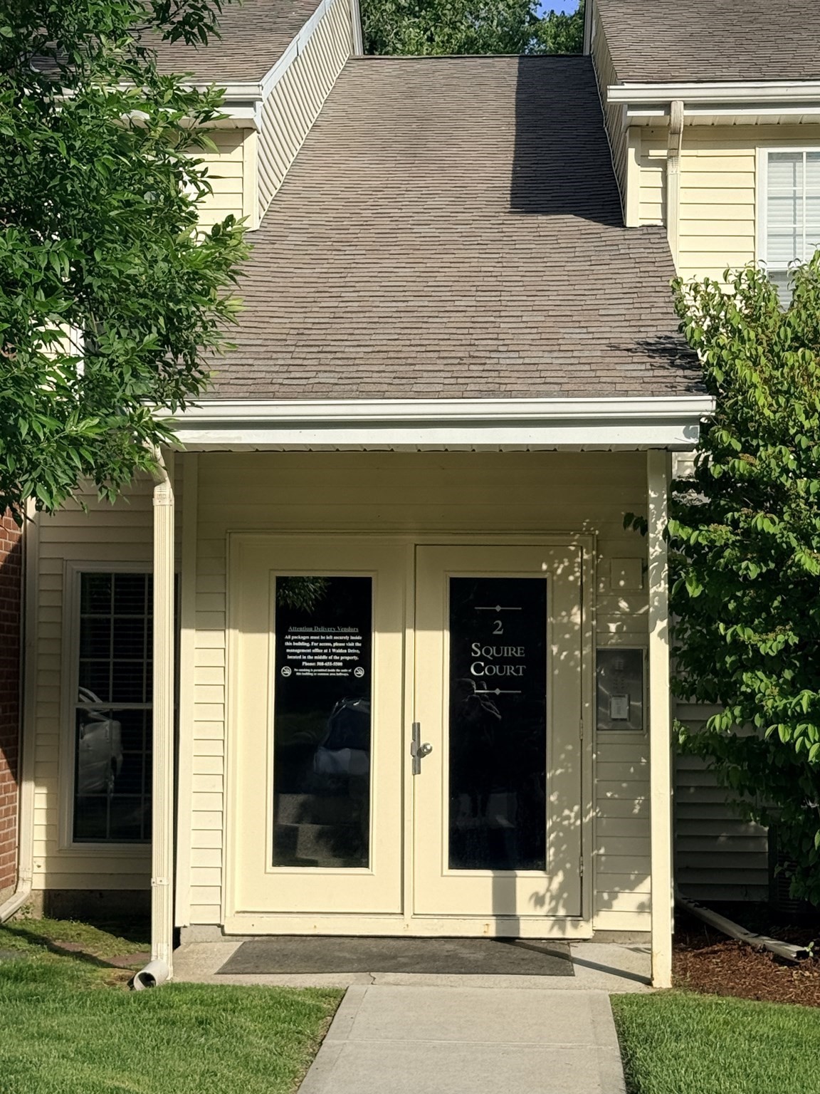 2 Squire Ct Unit 8, Natick, MA 01760