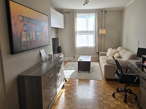 21 Beacon St, Apt 10C