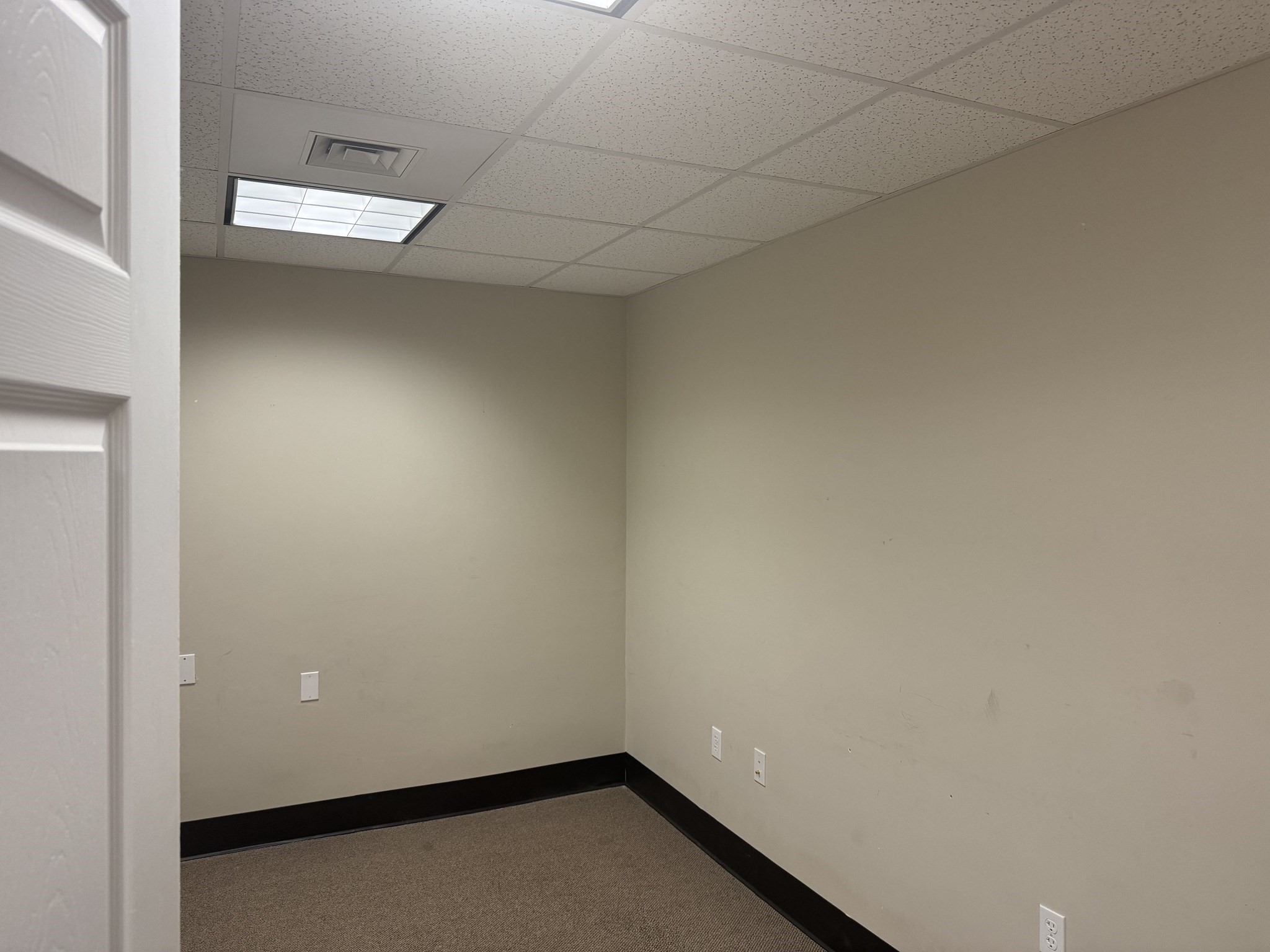 382 Lowell St Unit 103A, Wakefield, MA 01880 - Image 4