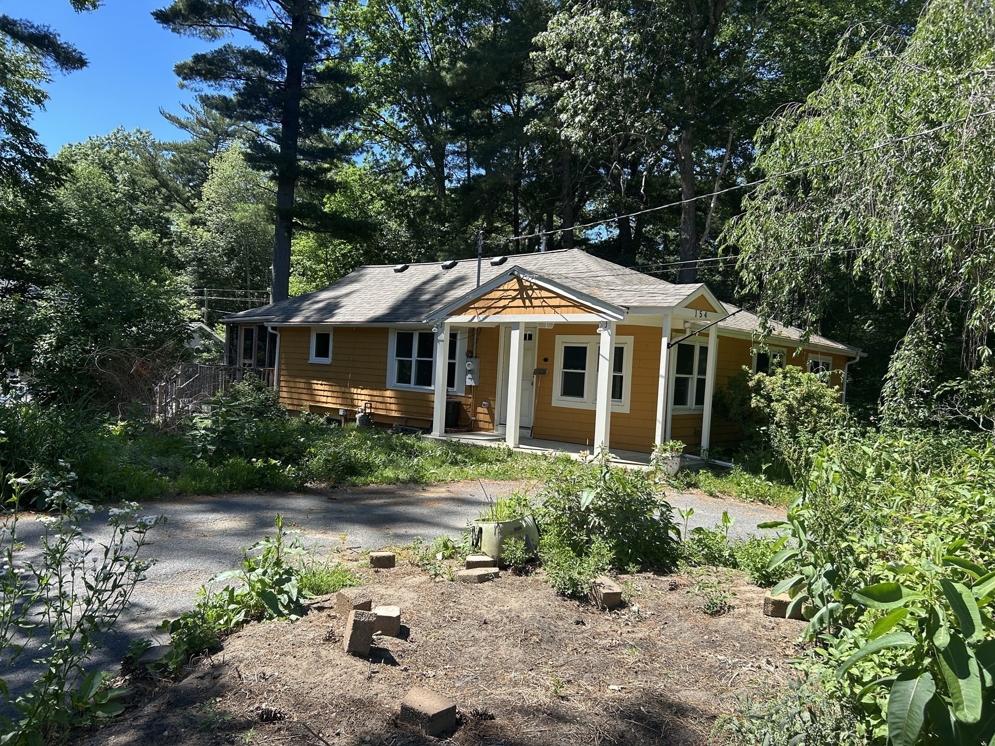 154 Lingan Street, Halifax, MA 02338