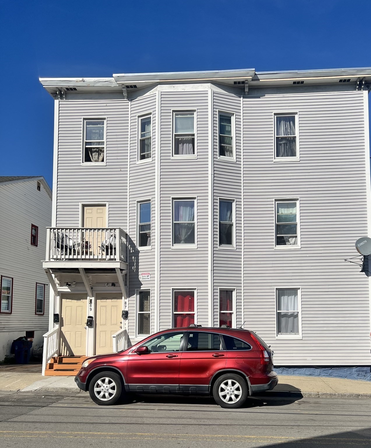 87 Margin St, Lawrence, MA 01841