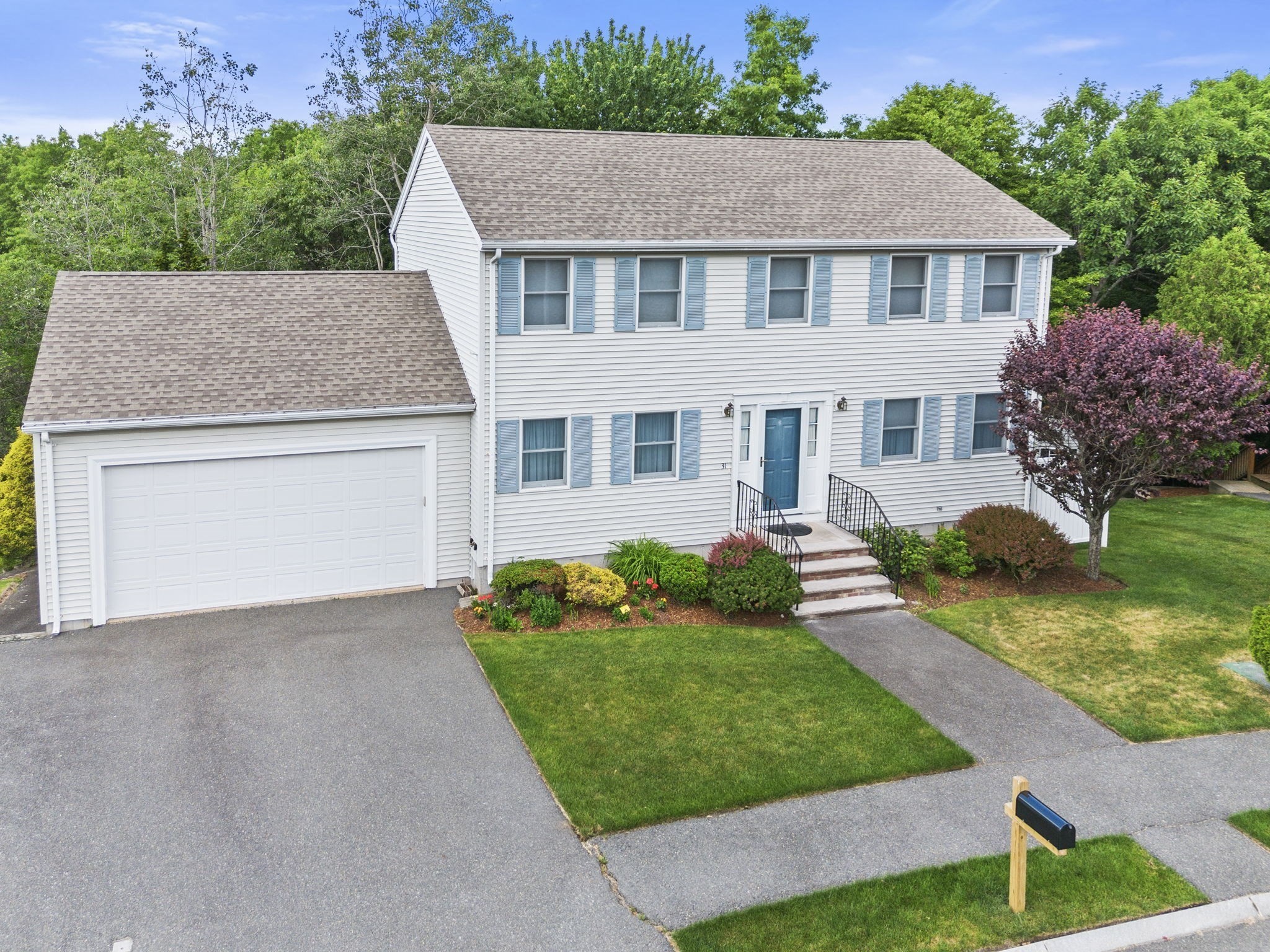 31 Emerald Dr, Lynn, MA 01904