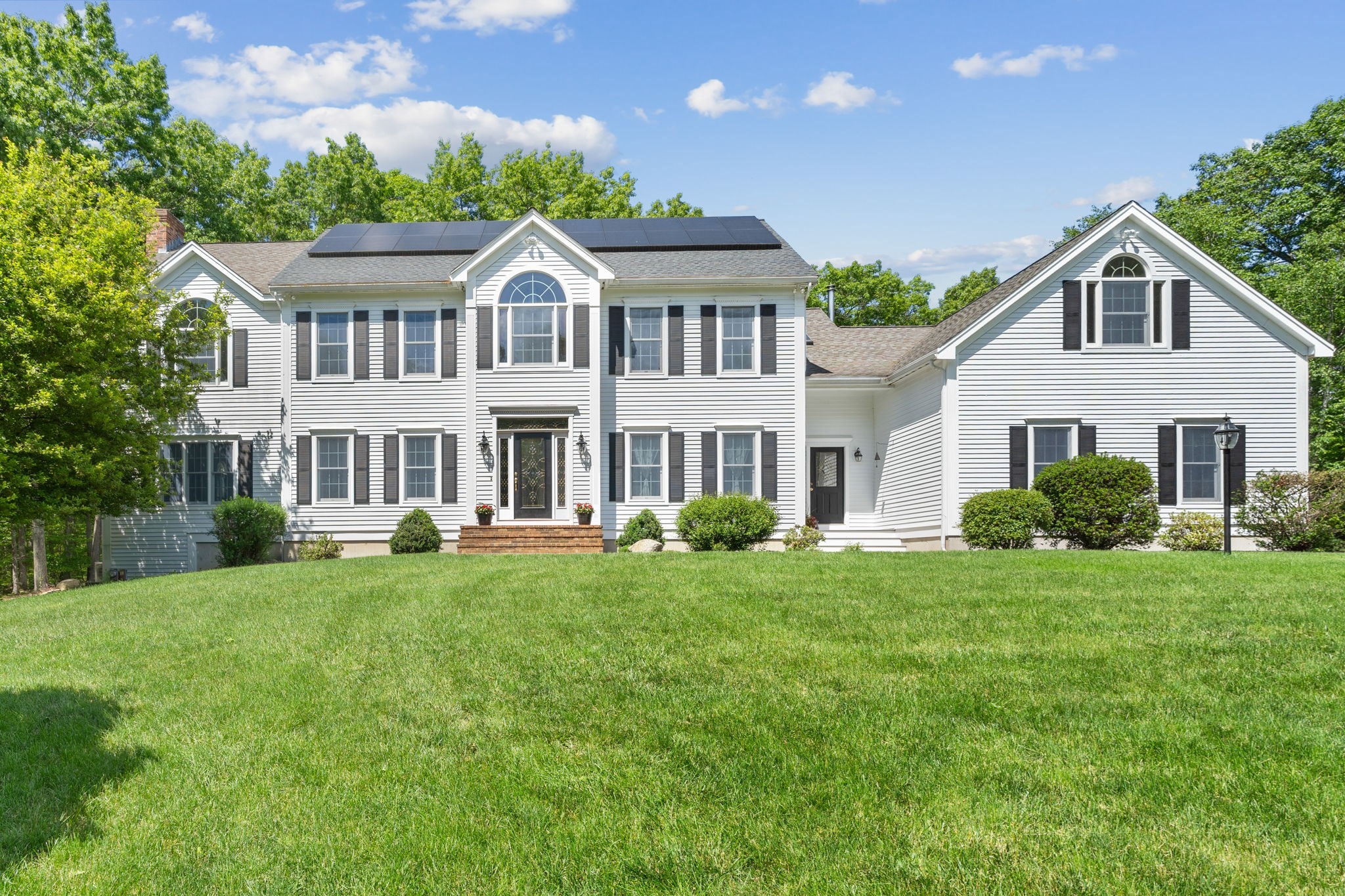 29 Northwoods Rd, Groton, MA 01450